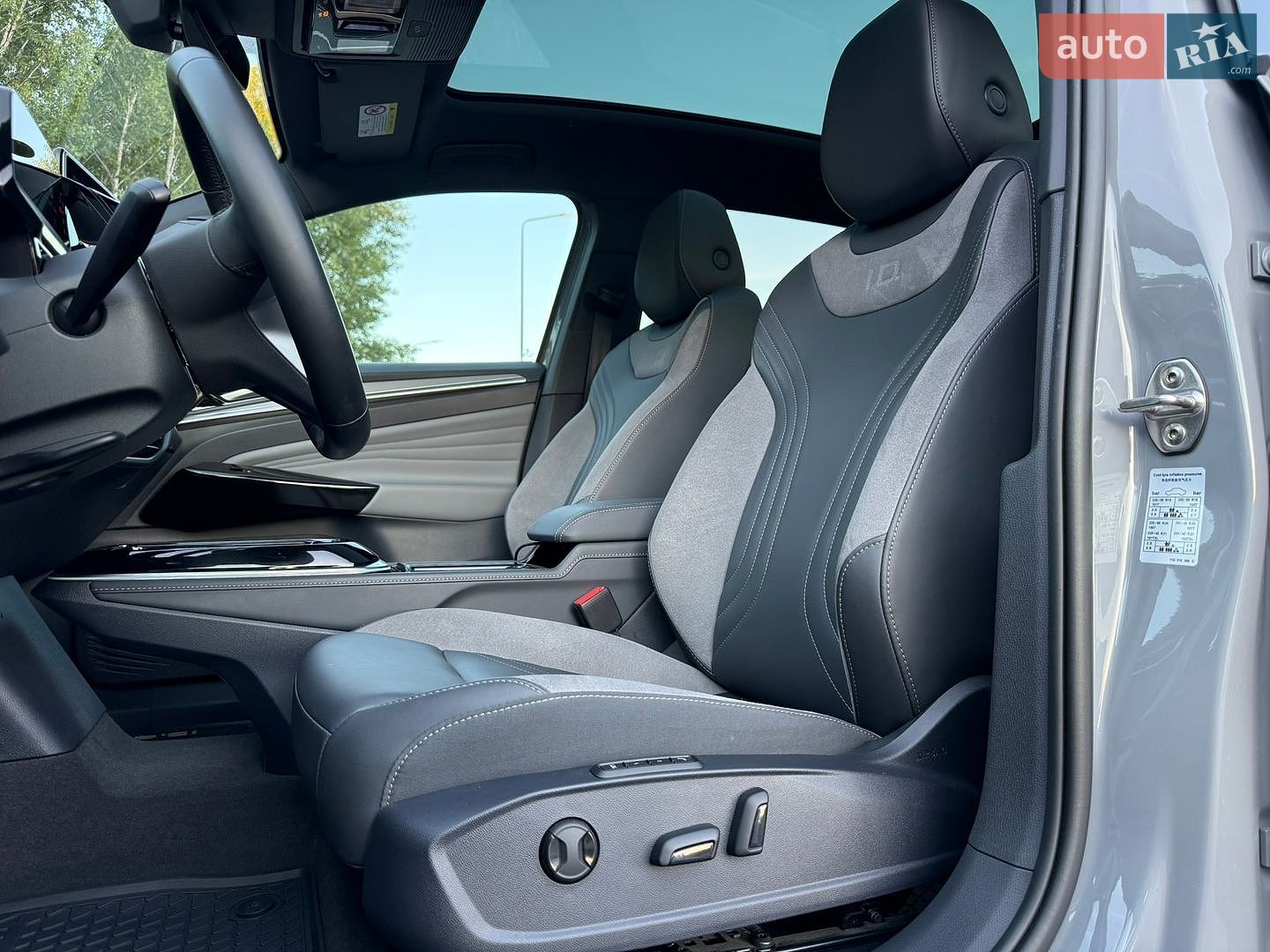 Volkswagen ID.4 Crozz 2023 VIN LFVVB9E67P5005249 фото оголошення 4 з 9