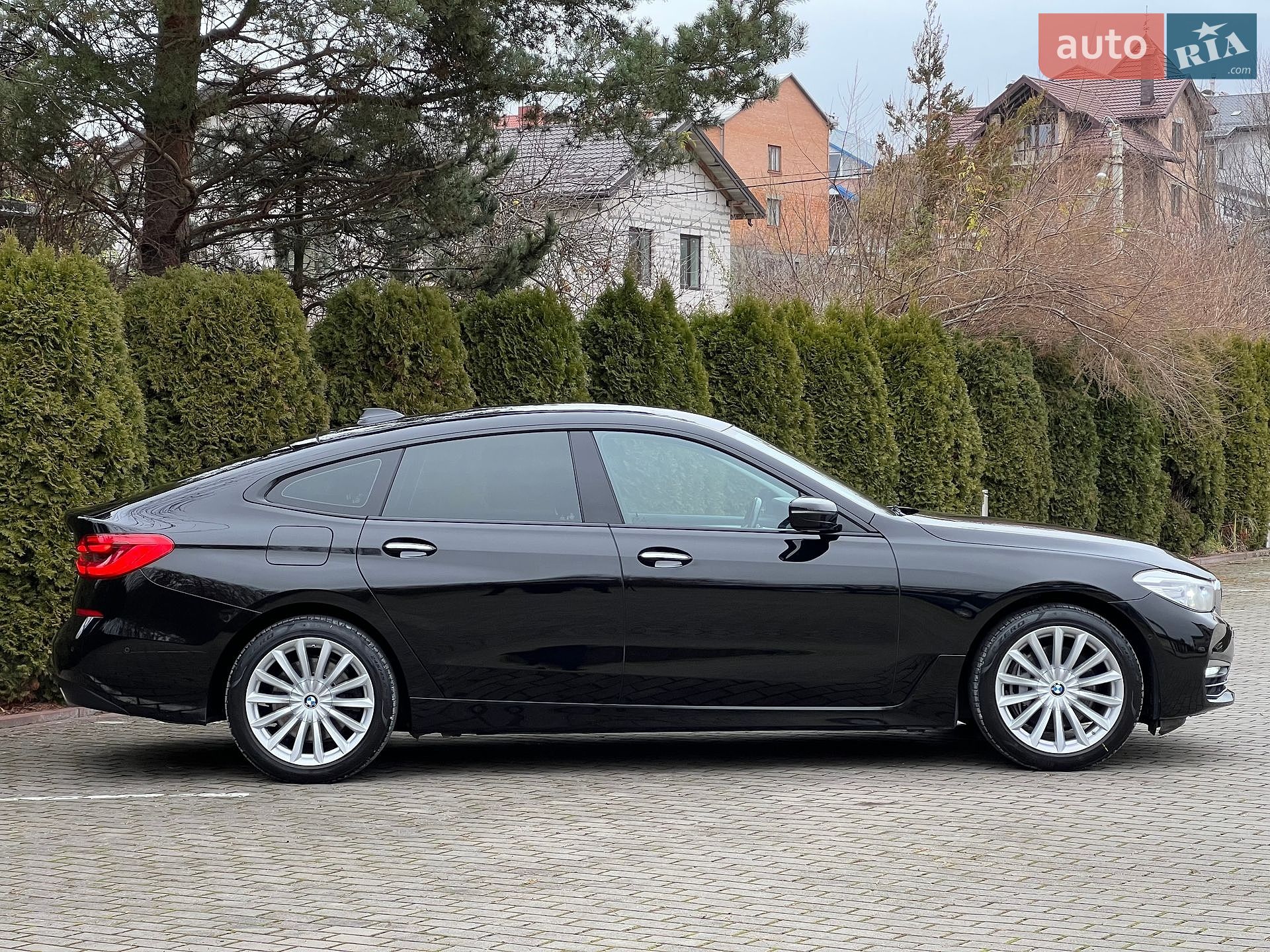 BMW 6 Series GT 2018 VIN WBAJV21080BH93133 фото оголошення 3 з 36