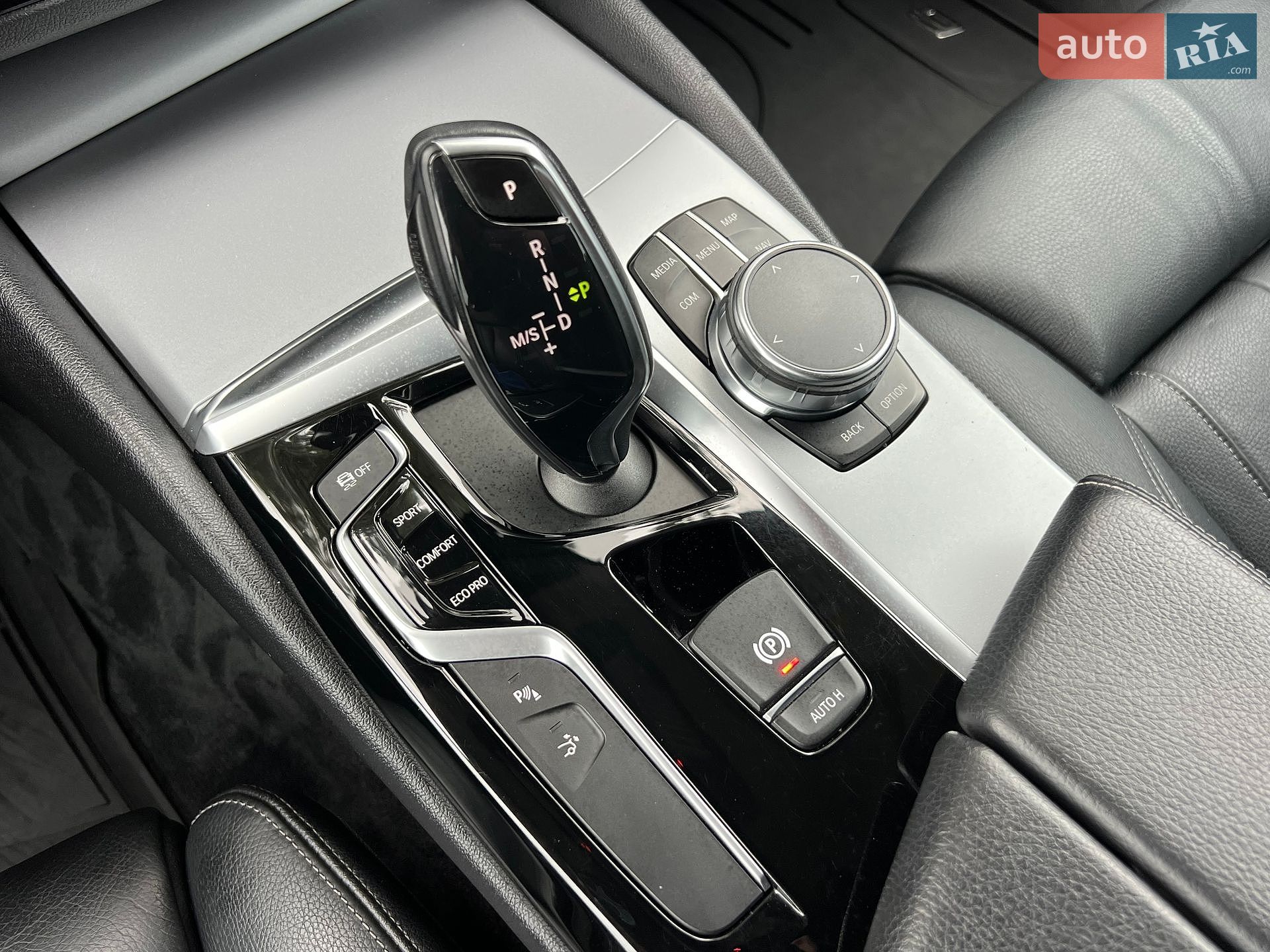 BMW 6 Series GT 2018 VIN WBAJV21080BH93133 фото оголошення 26 з 36