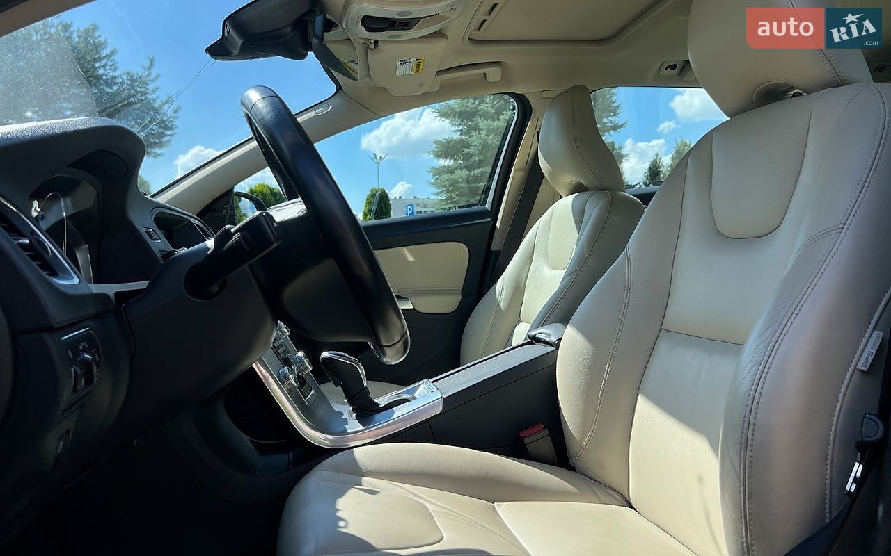 Volvo V60 2016 VIN YV140MEK6H1343480 фото оголошення 9 з 26