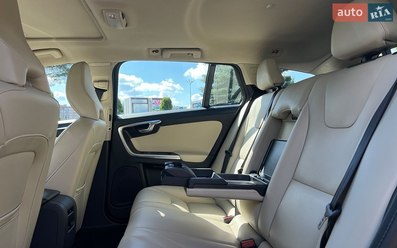Volvo V60 2016 VIN YV140MEK6H1343480 фото оголошення 26 з 26
