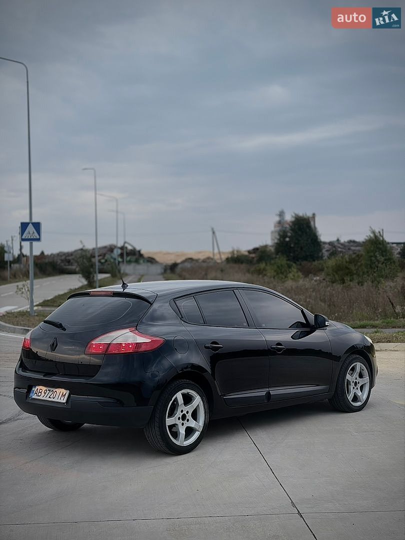 Renault Megane 2011 VIN VF1BZ1R0544451870 фото оголошення 5 з 10
