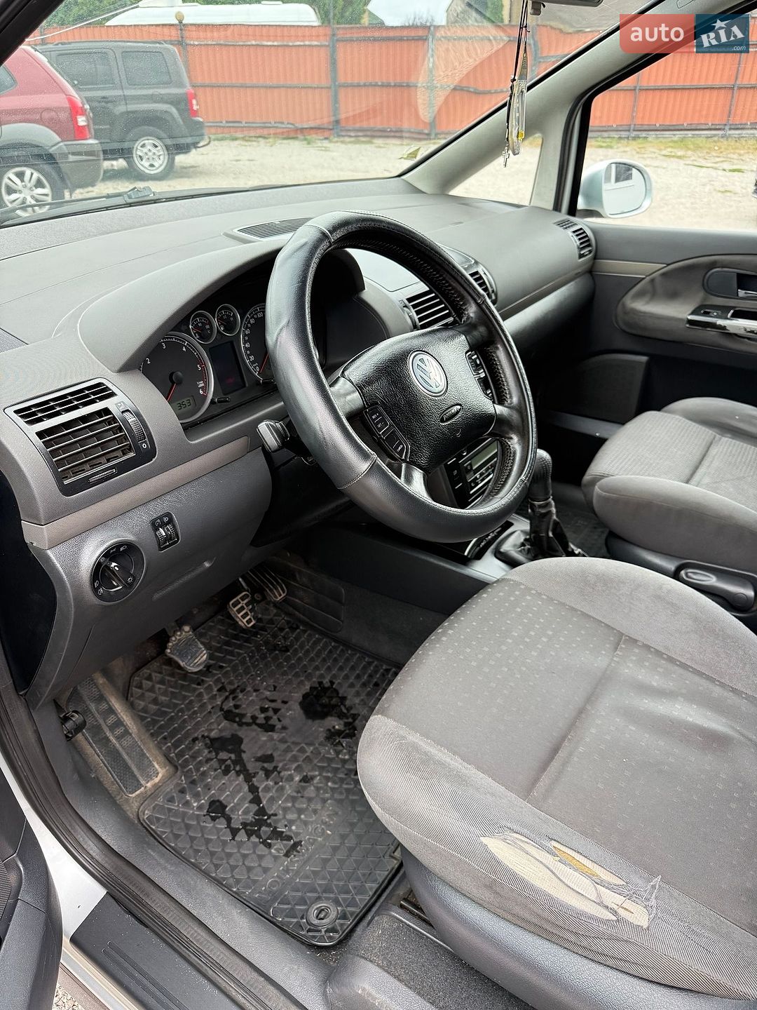 Volkswagen Sharan 2004 VIN WVWZZZ7MZ5V003364 фото оголошення 7 з 23