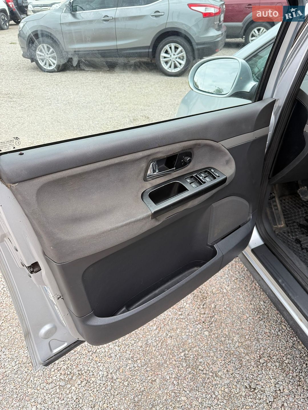 Volkswagen Sharan 2004 VIN WVWZZZ7MZ5V003364 фото оголошення 6 з 23
