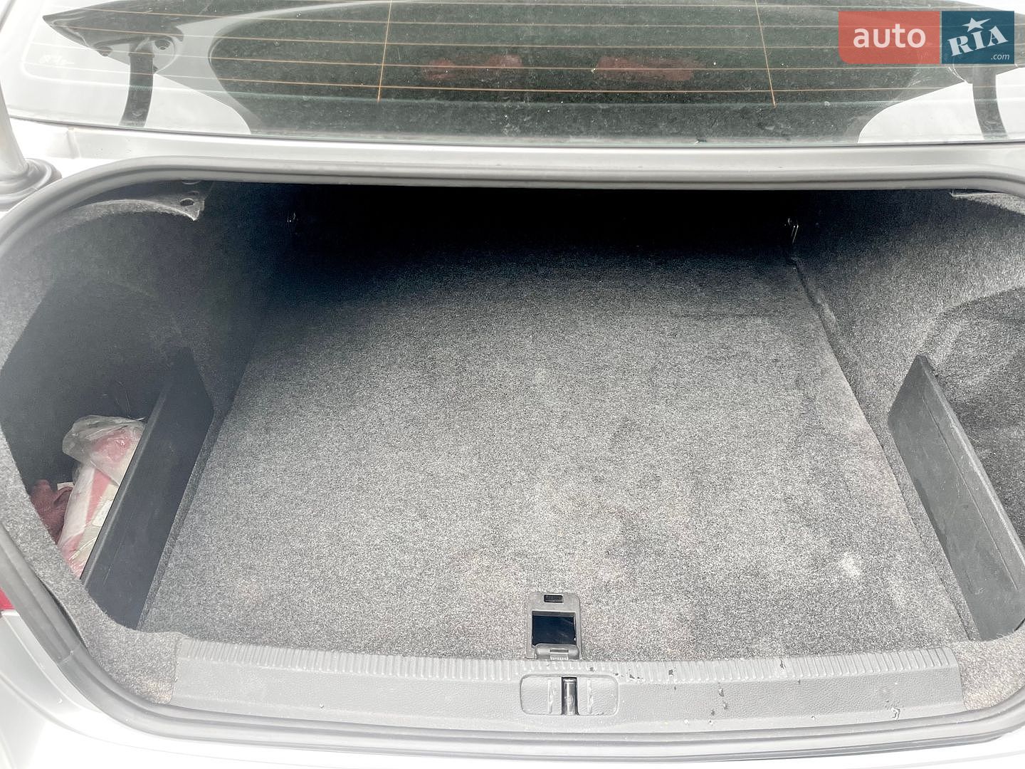 Volkswagen Passat 2008 VIN WVWZZZ3CZ9Z000352 фото оголошення 9 з 13