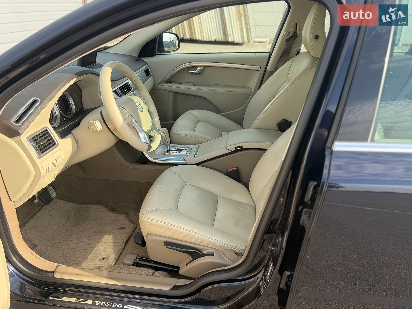 Volvo V70 2011 VIN YV1BW485BB1204426 фото оголошення 10 з 20