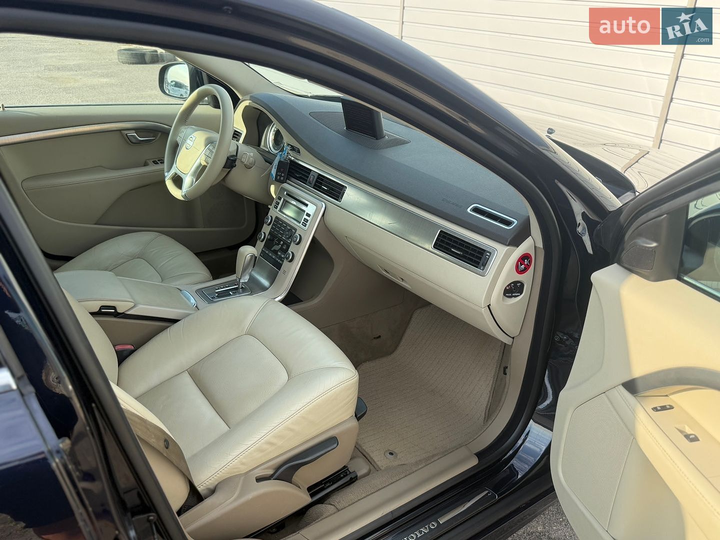 Volvo V70 2011 VIN YV1BW485BB1204426 фото оголошення 13 з 20