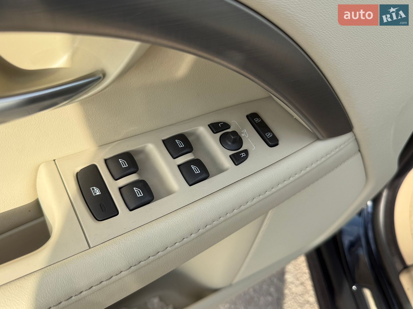 Volvo V70 2011 VIN YV1BW485BB1204426 фото оголошення 20 з 20