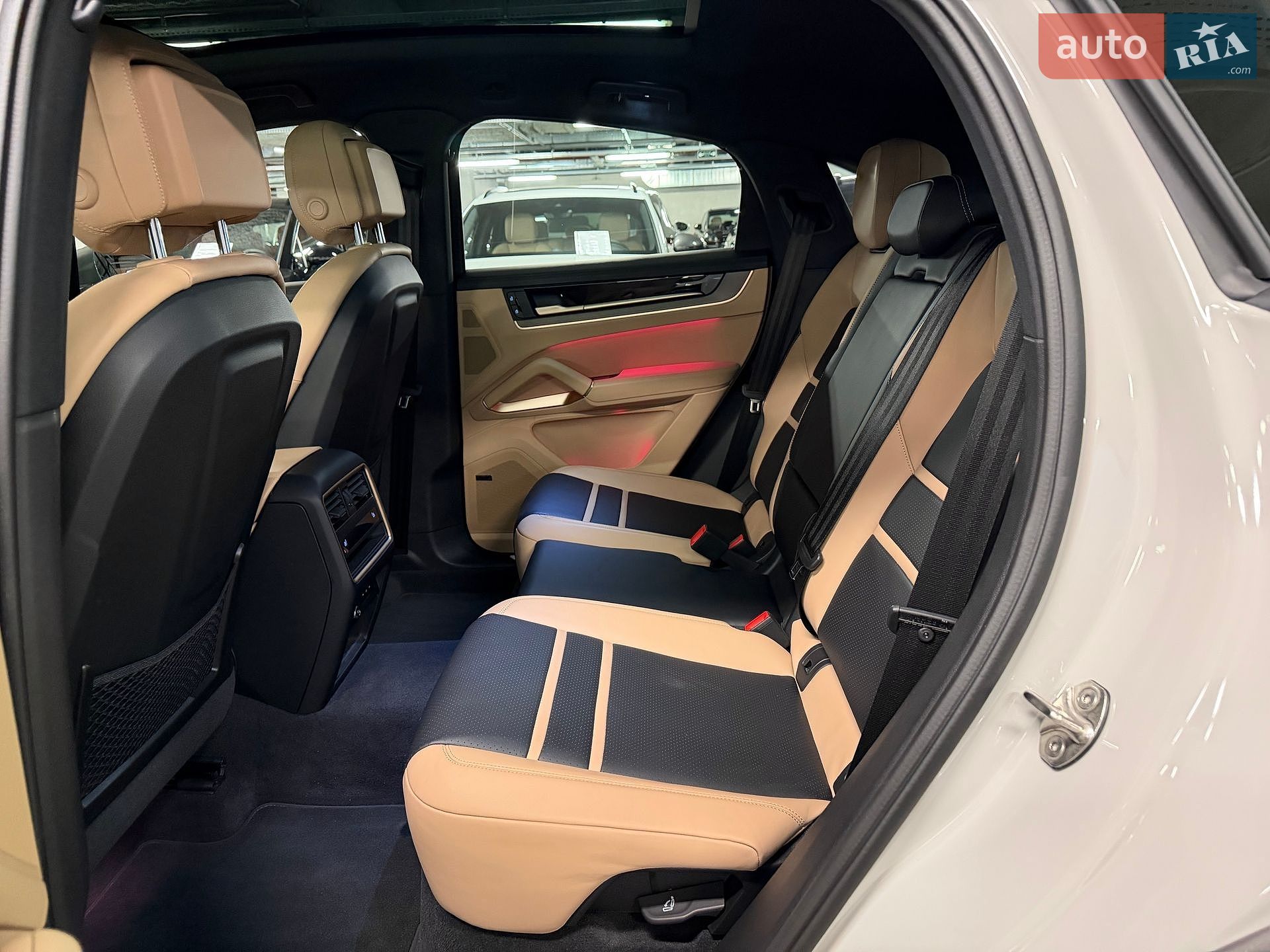 Porsche Cayenne Coupe 2025 VIN WP1ZZZ9YZSDA29040 фото оголошення 49 з 56