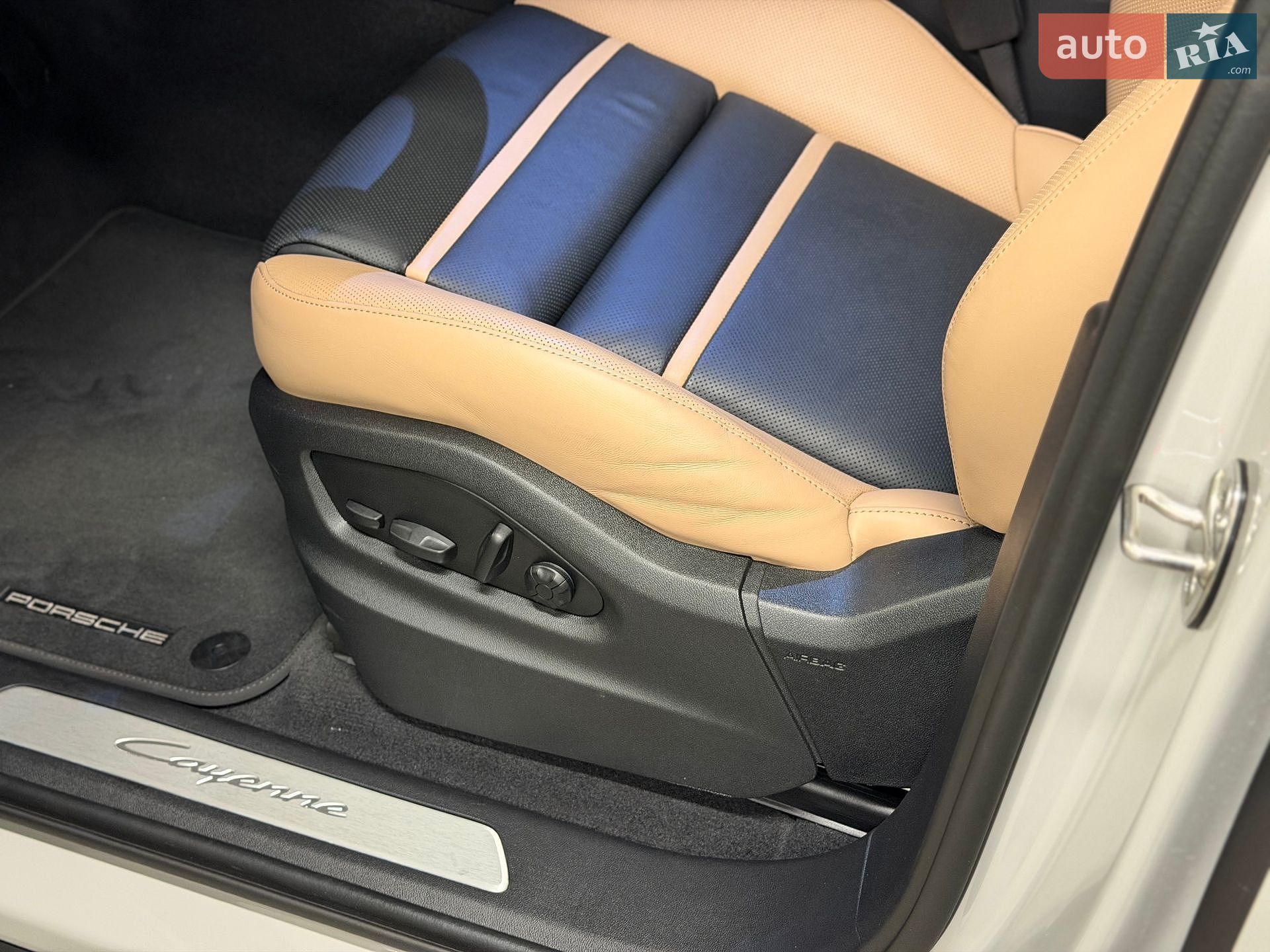 Porsche Cayenne Coupe 2025 VIN WP1ZZZ9YZSDA29040 фото оголошення 37 з 56