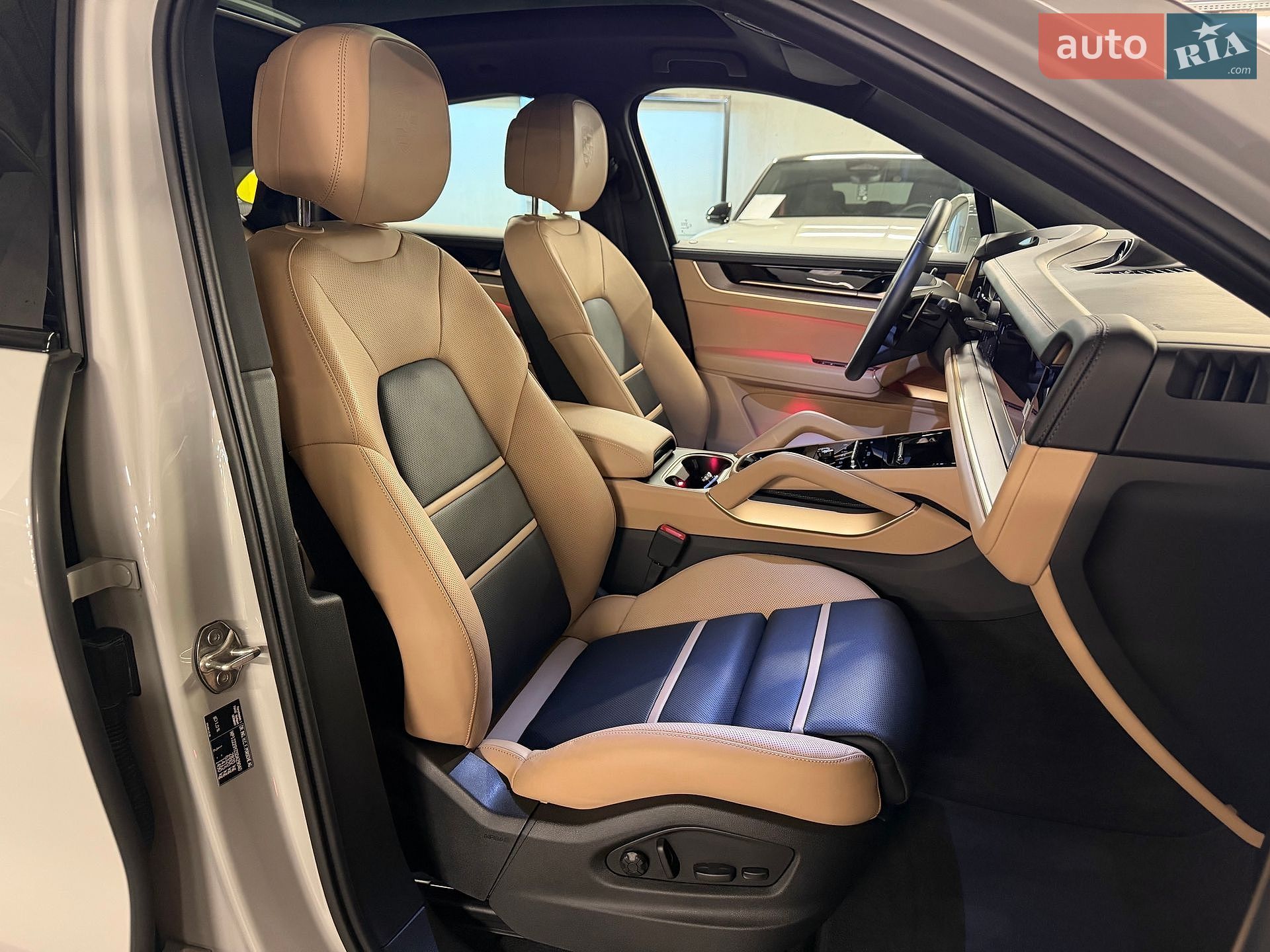 Porsche Cayenne Coupe 2025 VIN WP1ZZZ9YZSDA29040 фото оголошення 47 з 56
