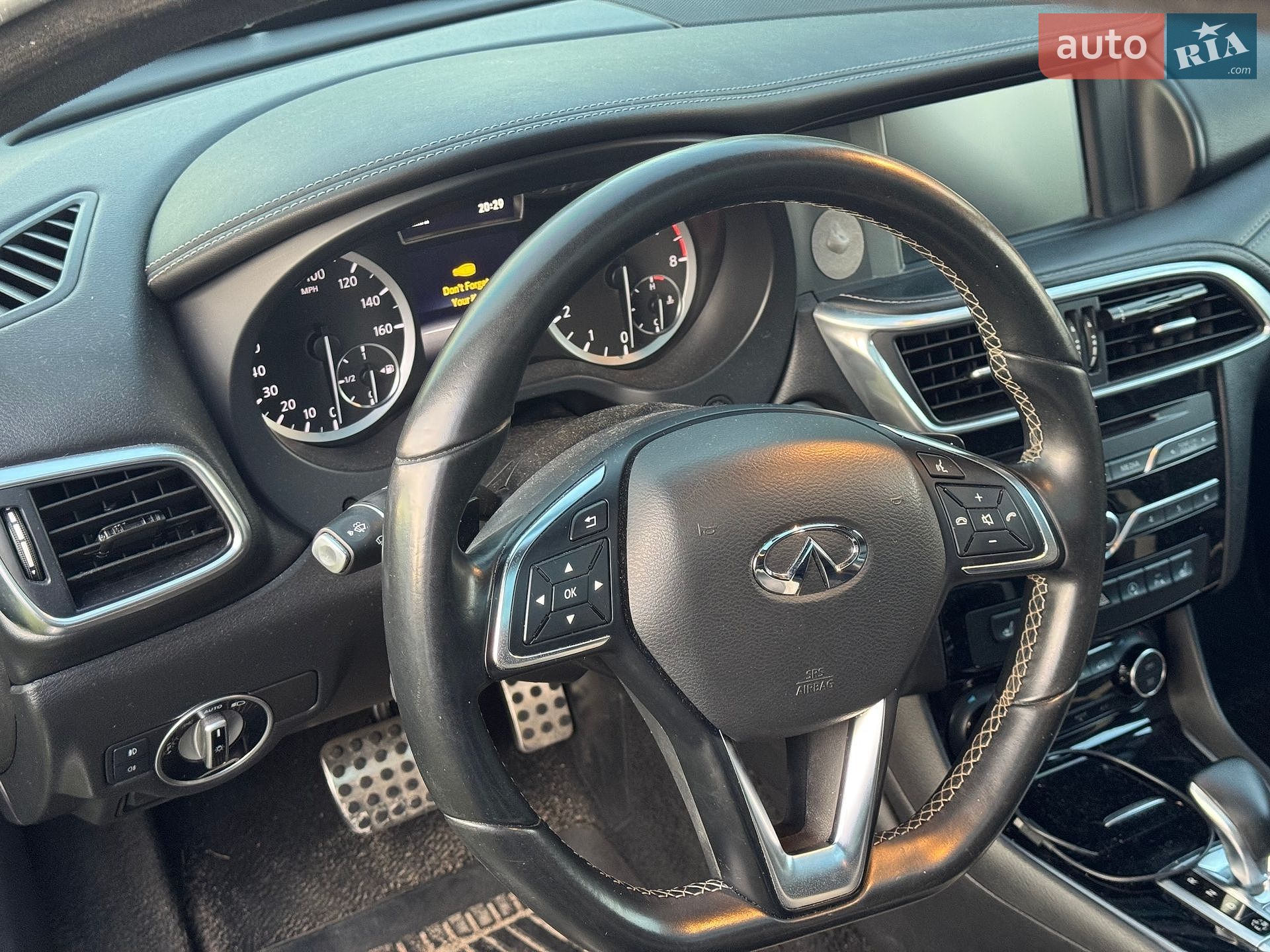 Infiniti QX30 2016 VIN SJKCH5CP4HA031041 фото оголошення 12 з 29