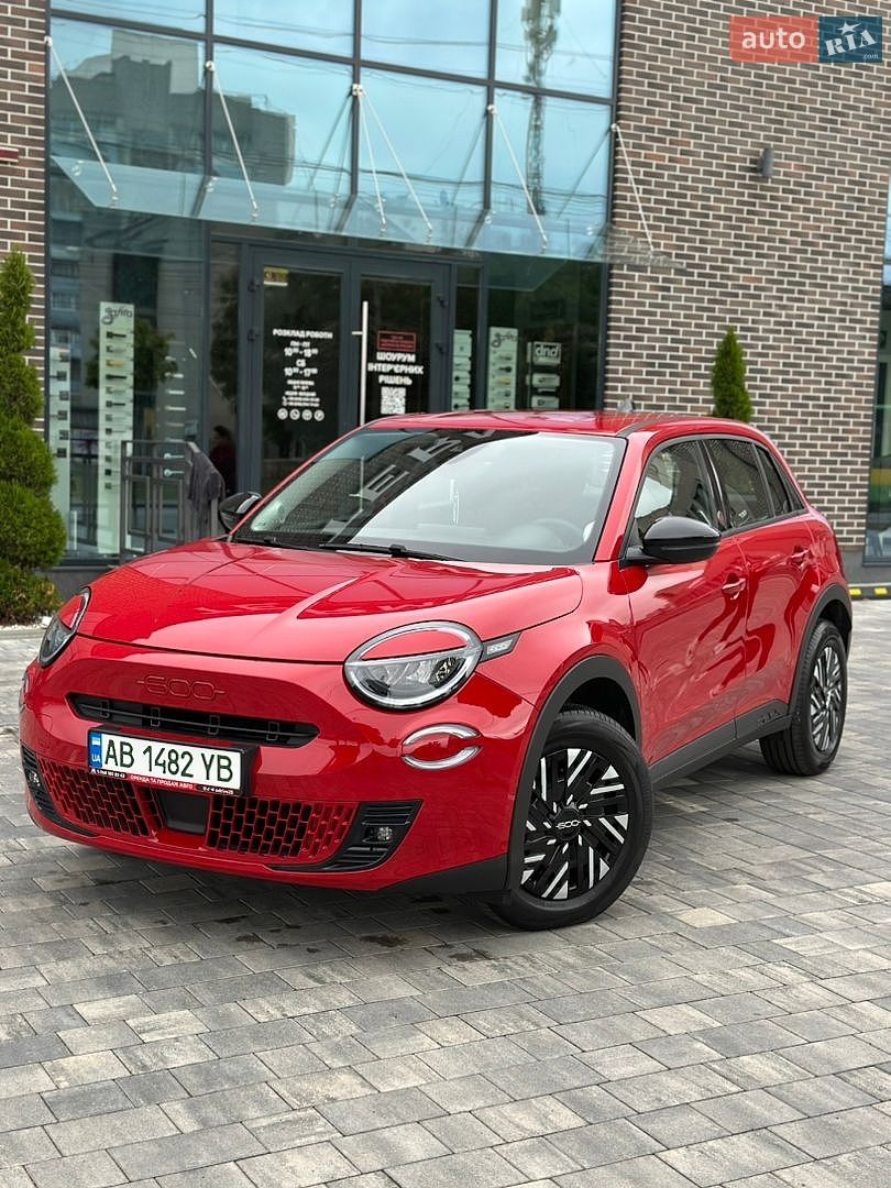Fiat 600e 2023 VIN ZFANFBA50PJ000666 фото оголошення 3 з 28