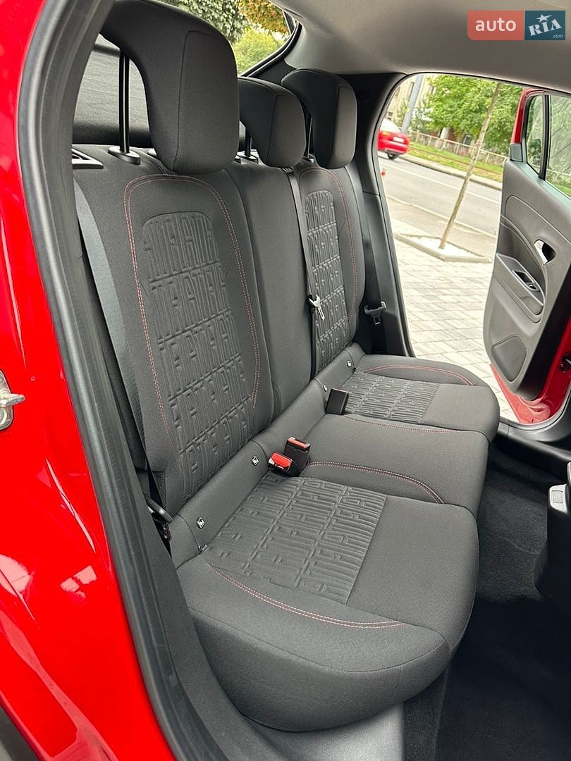 Fiat 600e 2023 VIN ZFANFBA50PJ000666 фото оголошення 18 з 28