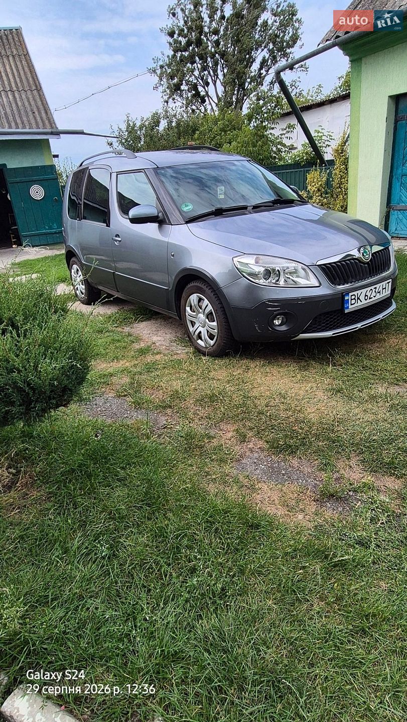 Skoda Roomster 2011 VIN TMBNN65J4C7011882 фото оголошення 2 з 19