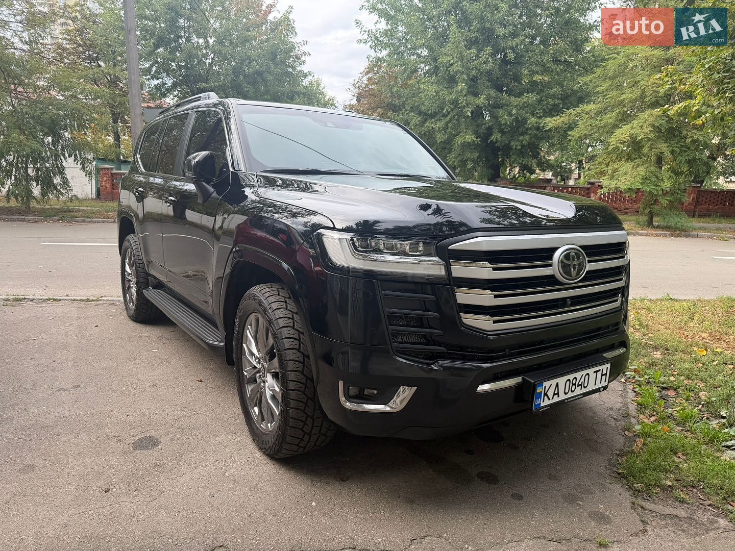 Toyota Land Cruiser 2022 VIN JTMAAABUS04014481 фото оголошення 14 з 26