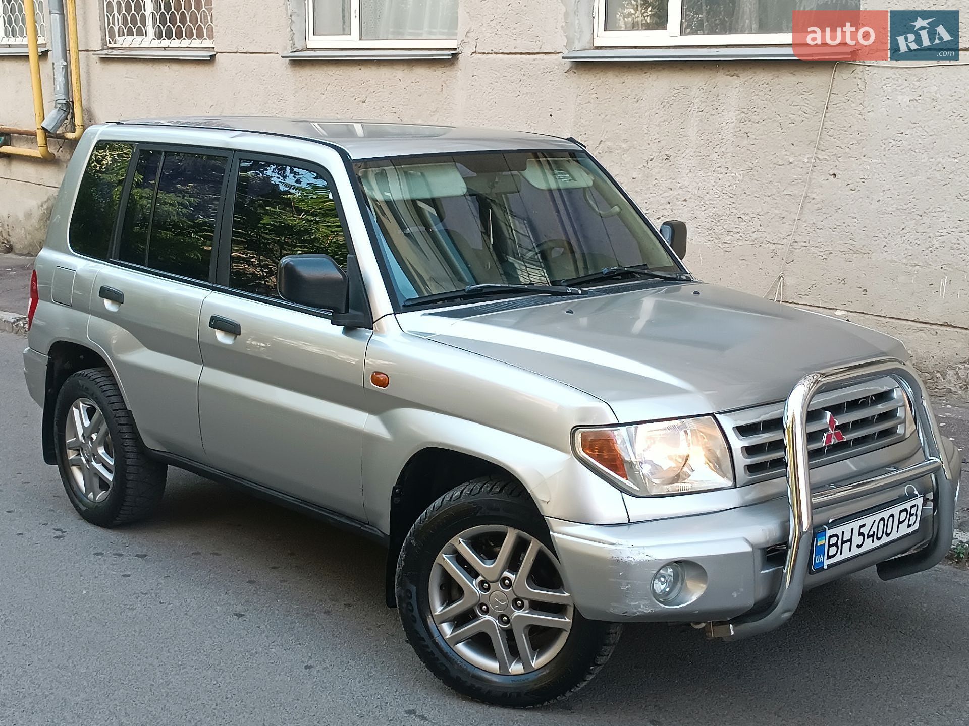 Mitsubishi Pajero 2002 VIN JMP0RH76W2X004317 фото оголошення 8 з 21