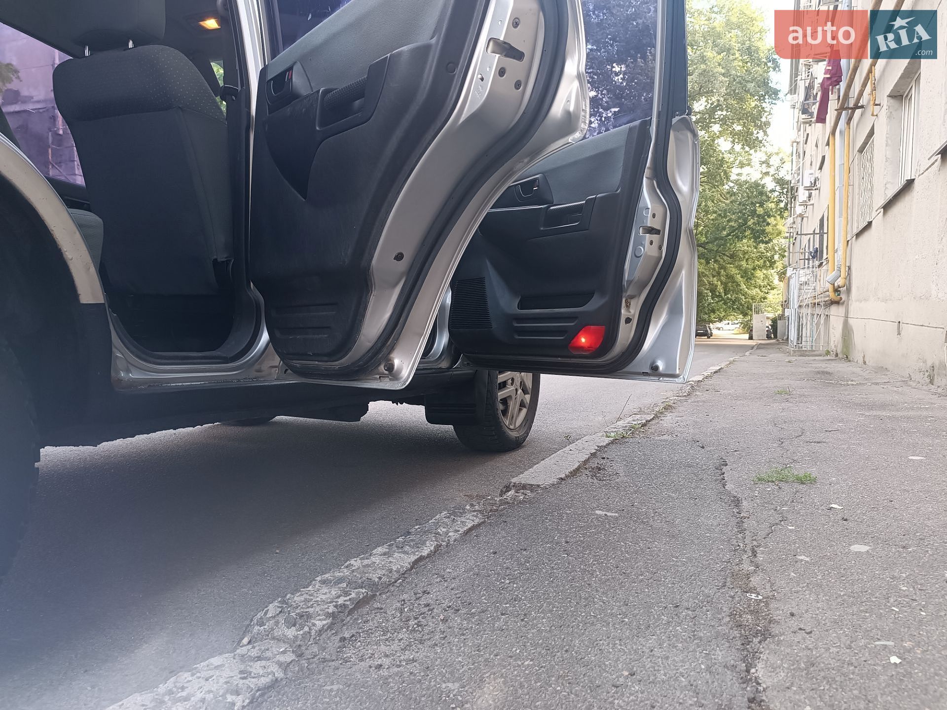 Mitsubishi Pajero 2002 VIN JMP0RH76W2X004317 фото оголошення 9 з 21