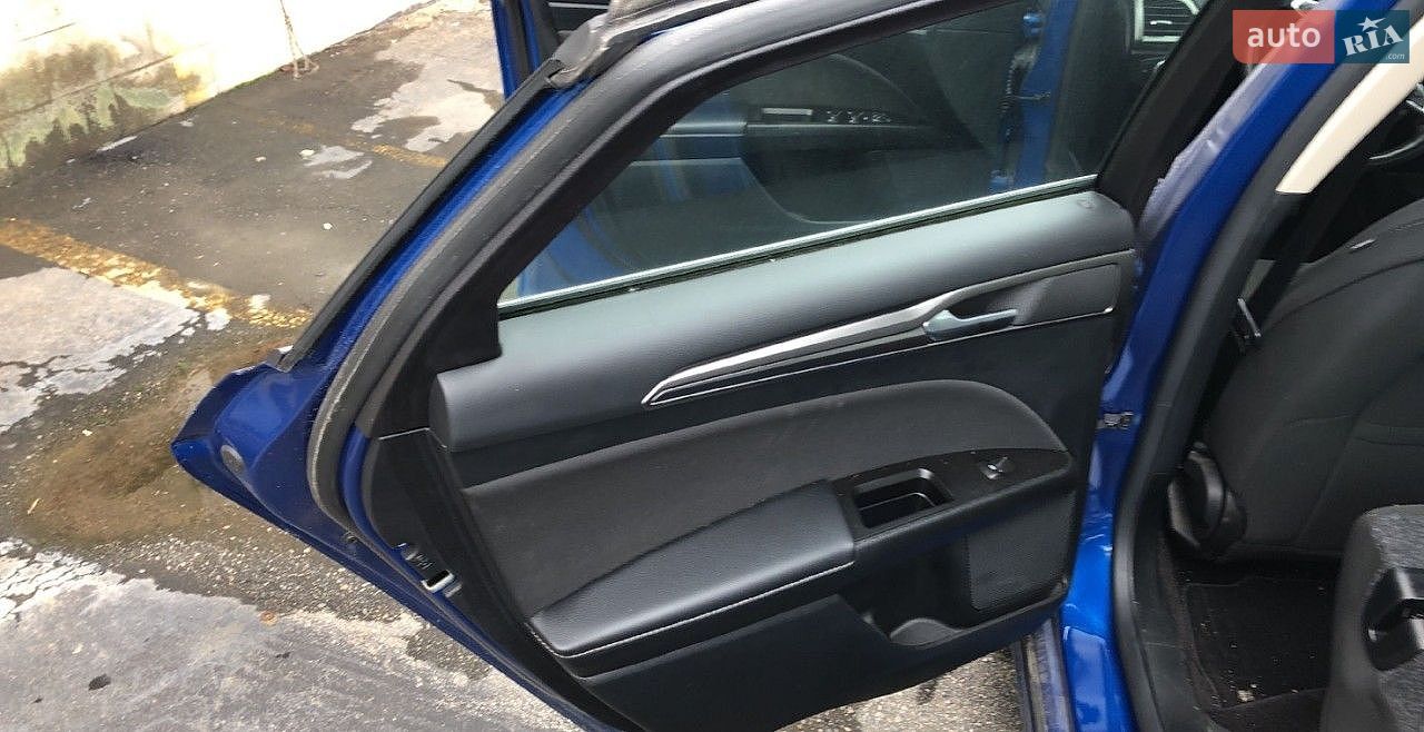 Ford Fusion 2017 VIN 3FA6P0G70HR347497 фото оголошення 5 з 35