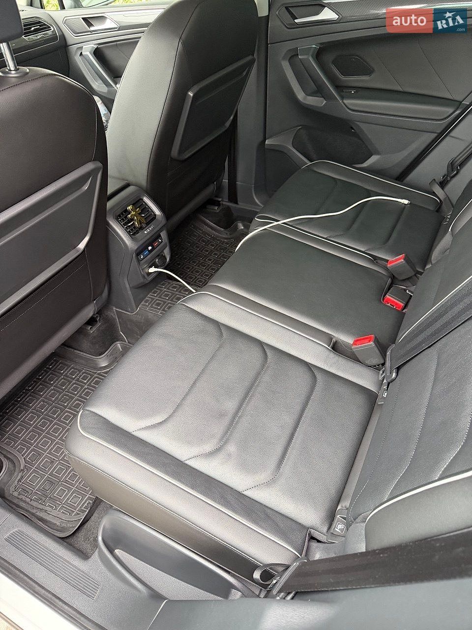 Volkswagen Tiguan 2020 VIN WVGZZZ5NZLW903025 фото оголошення 18 з 18