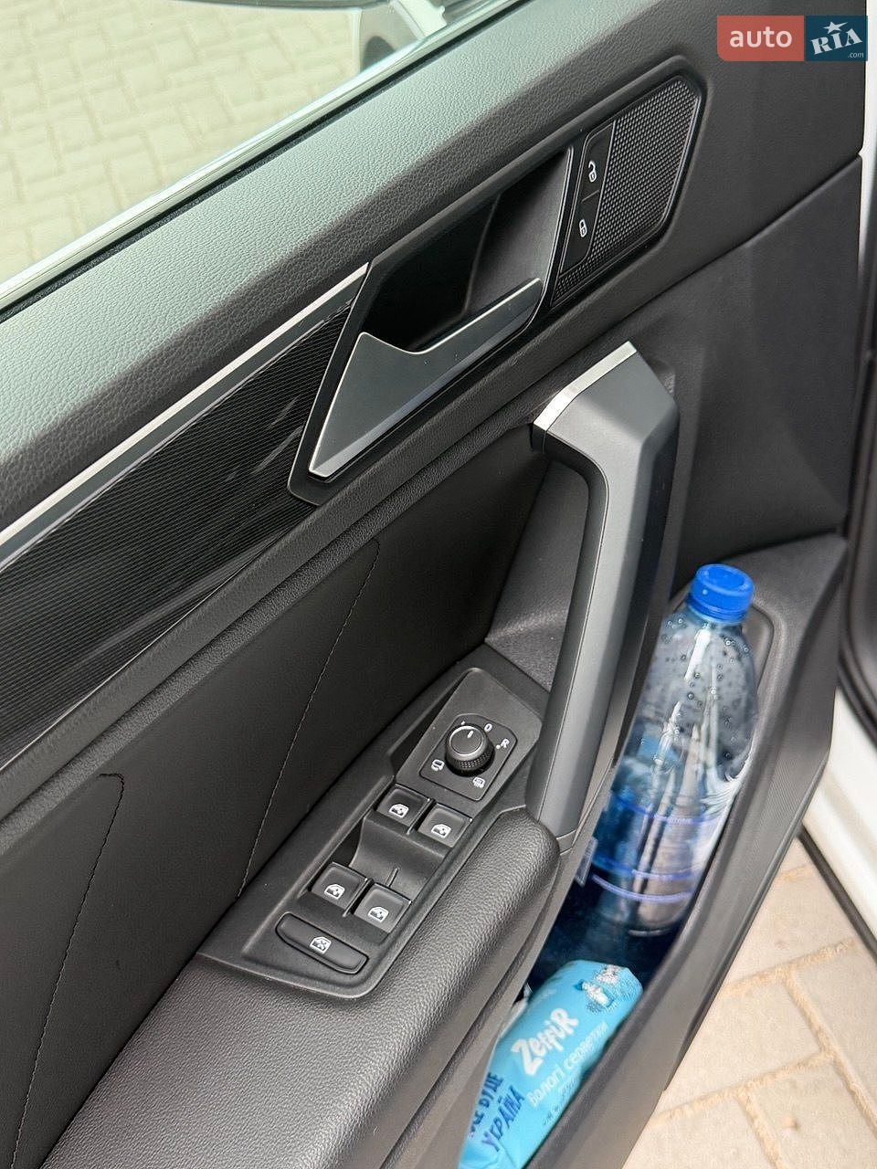 Volkswagen Tiguan 2020 VIN WVGZZZ5NZLW903025 фото оголошення 12 з 18