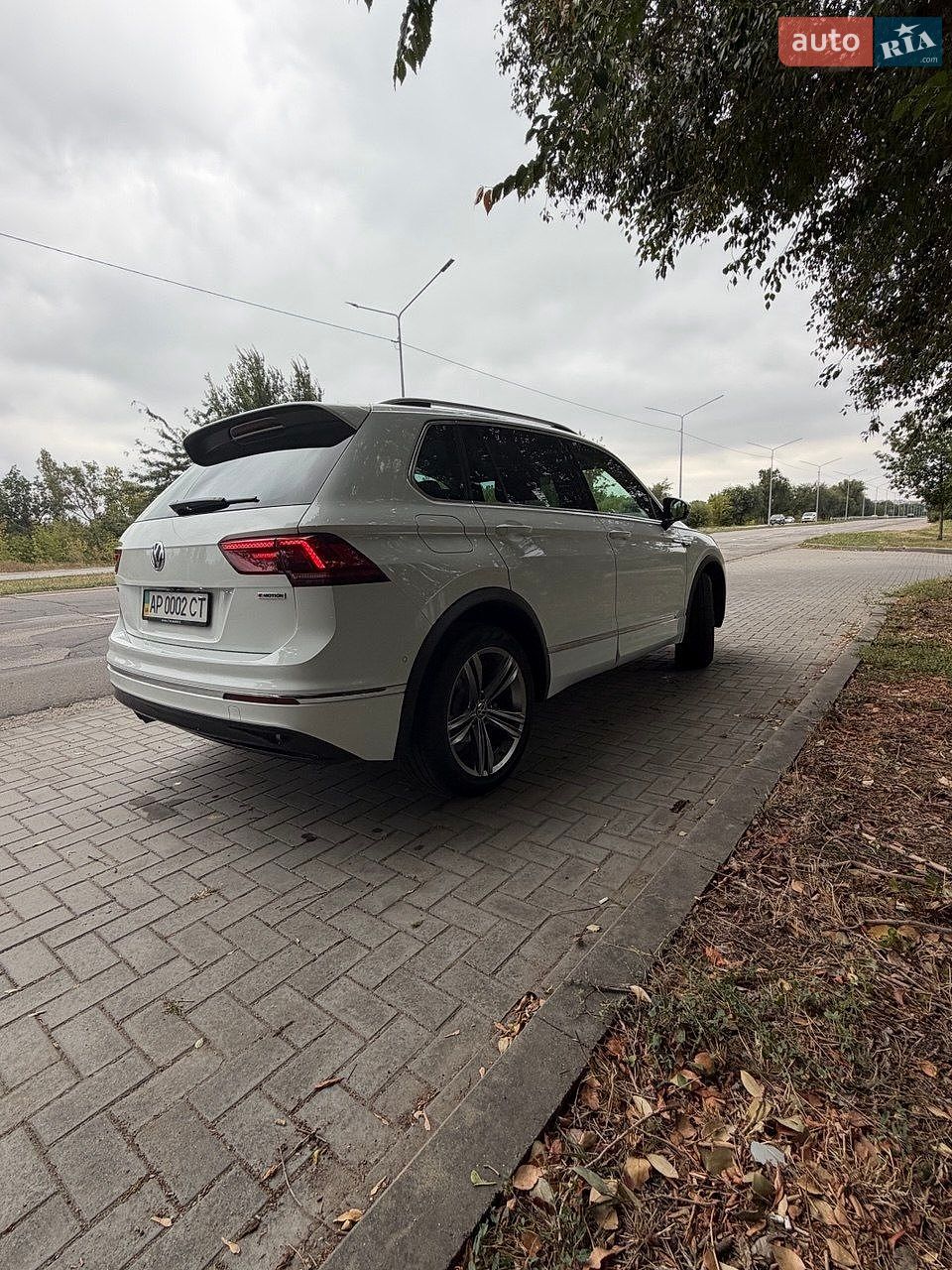 Volkswagen Tiguan 2020 VIN WVGZZZ5NZLW903025 фото оголошення 7 з 18