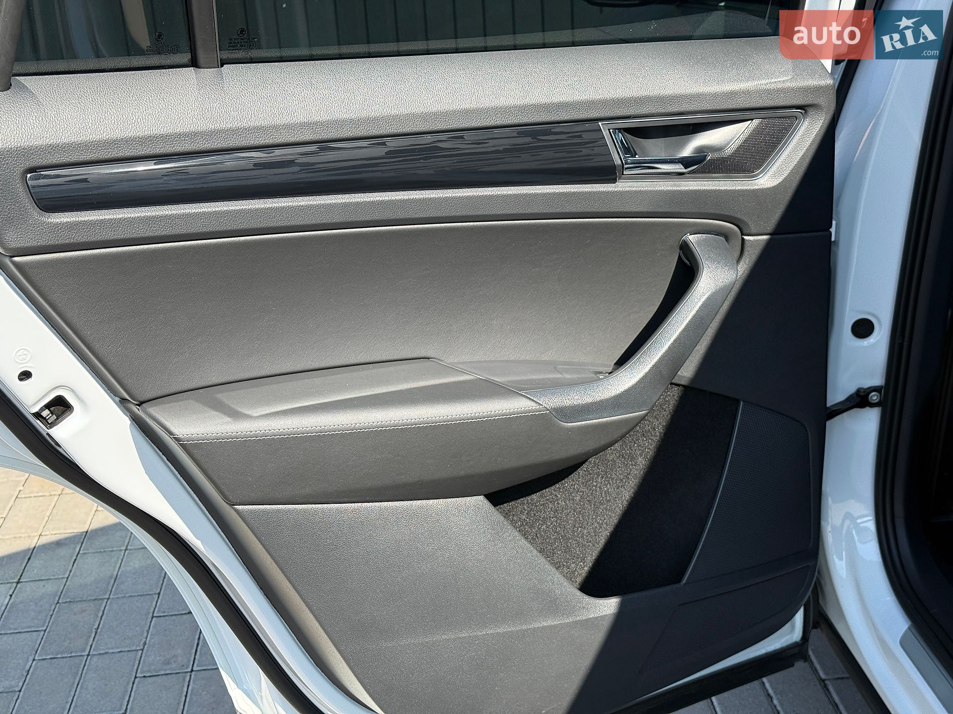 Skoda Kodiaq 2019 VIN TMBLJ6NS0KB401059 фото оголошення 24 з 64