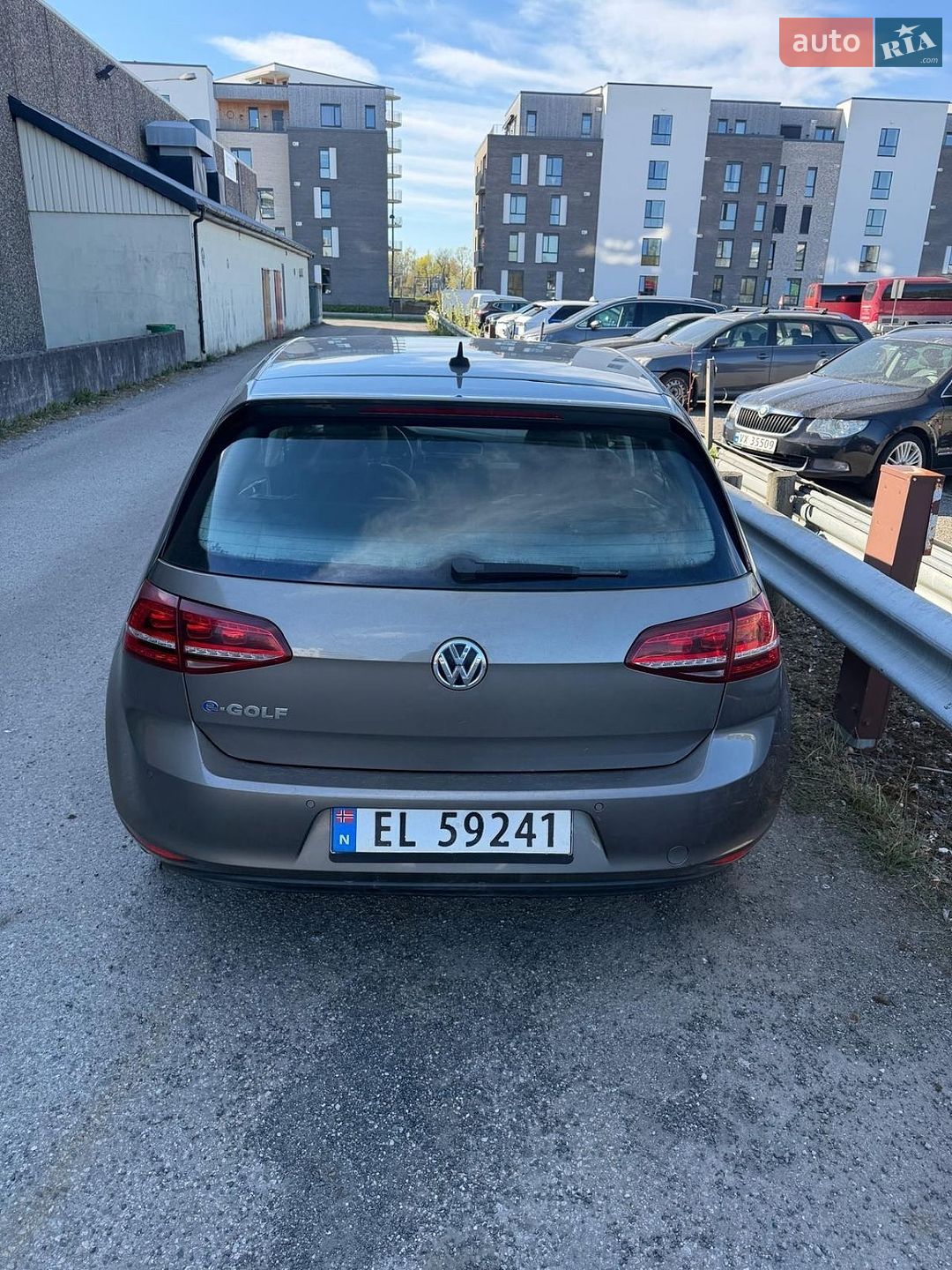 Volkswagen e-Golf 2015 VIN WVWZZZAUZFW904898 фото оголошення 5 з 40
