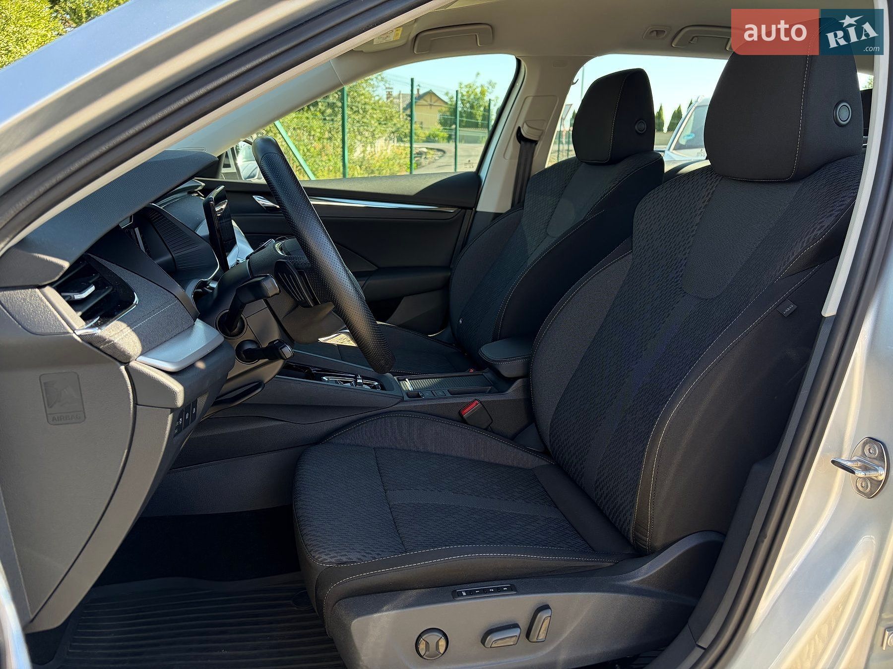 Skoda Octavia 2022 VIN TMBJJ7NX5NY044018 фото оголошення 42 з 117