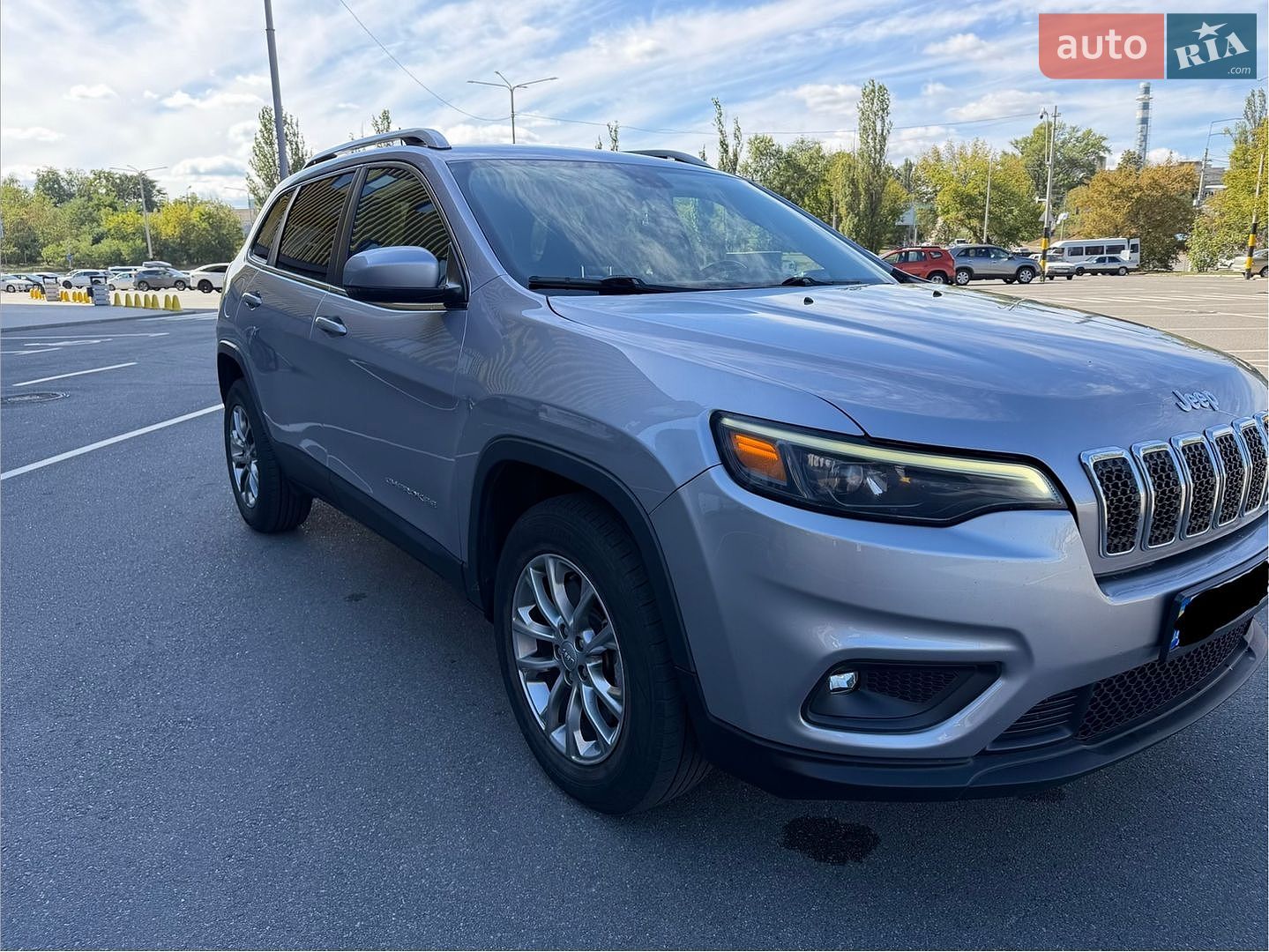 Jeep Cherokee 2020 VIN 1C4PJMLB7LD650506 фото оголошення 2 з 24
