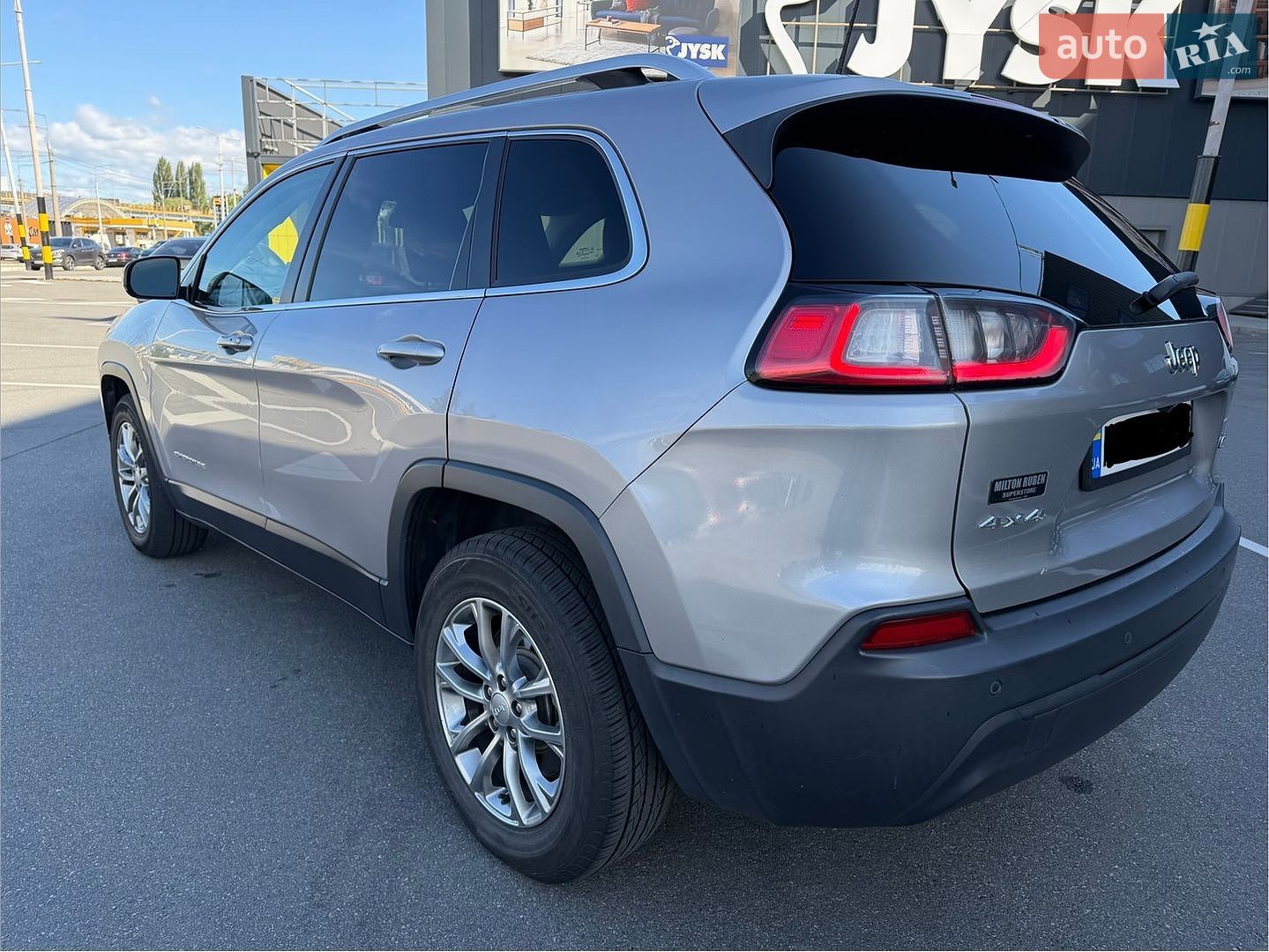 Jeep Cherokee 2020 VIN 1C4PJMLB7LD650506 фото оголошення 6 з 24