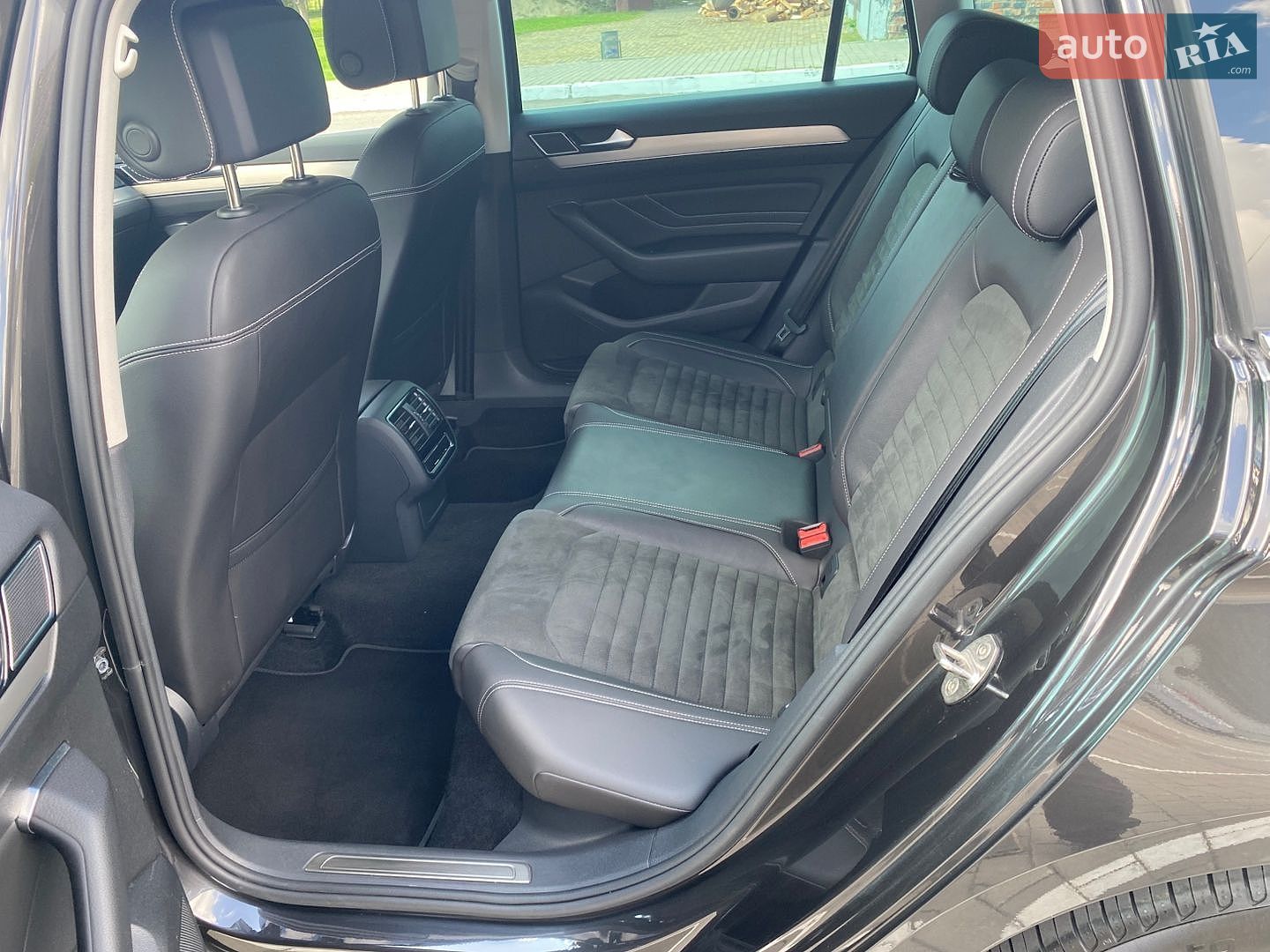 Volkswagen Passat 2023 VIN WVWZZZ3CZPE050051 фото оголошення 18 з 41