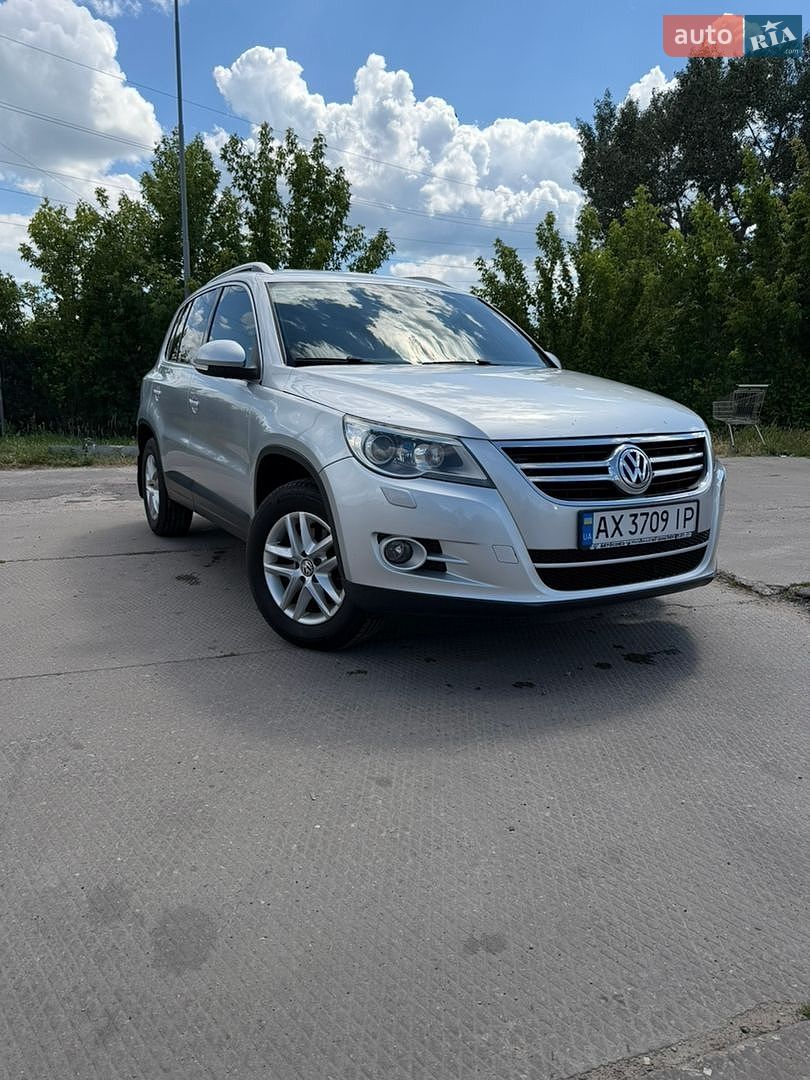Volkswagen Tiguan 2010 VIN WVGZZZ5NZAW515243 фото оголошення 2 з 16