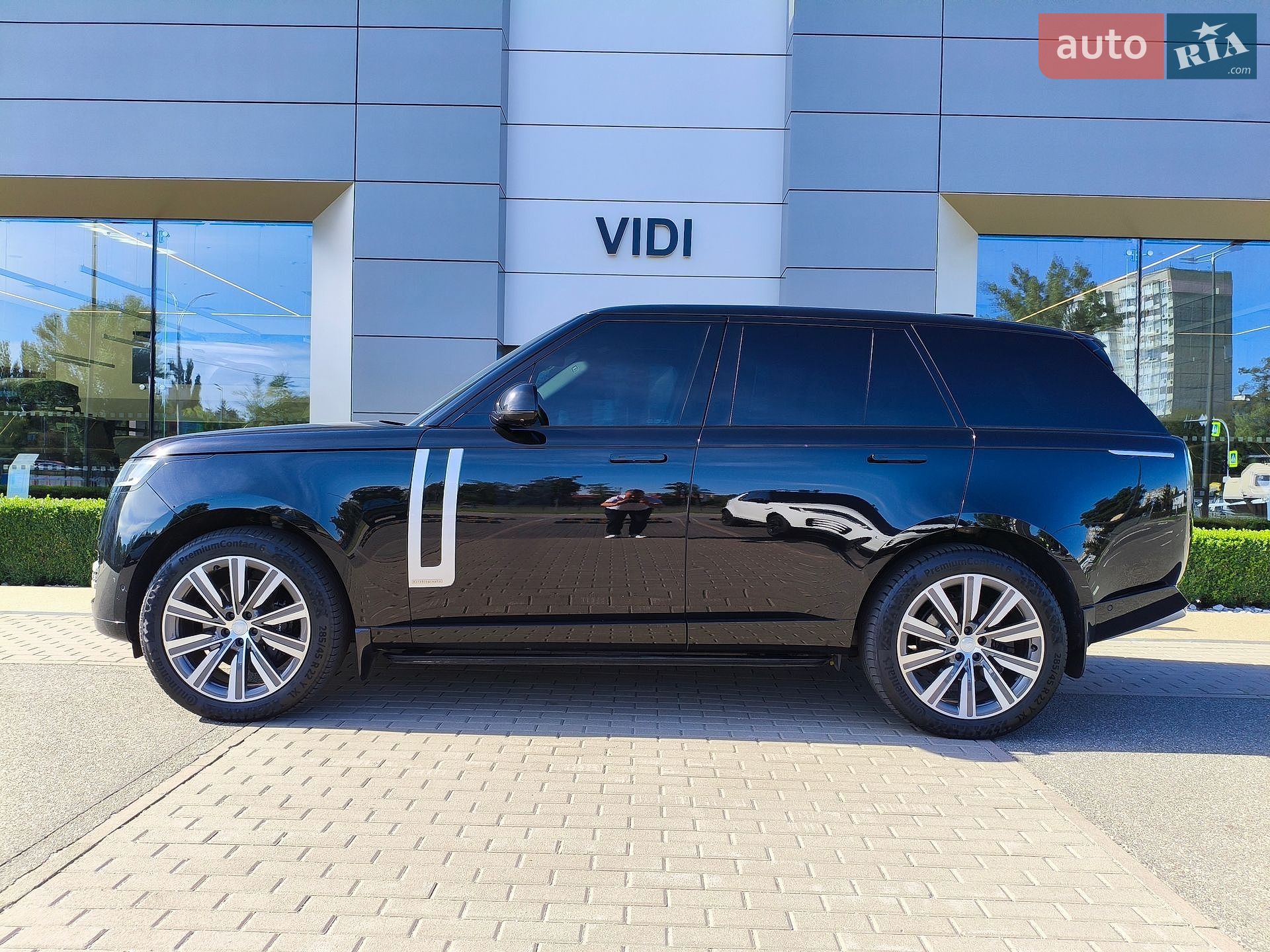 Land Rover Range Rover 2023 VIN SALKA9BW9RA094925 фото оголошення 2 з 81