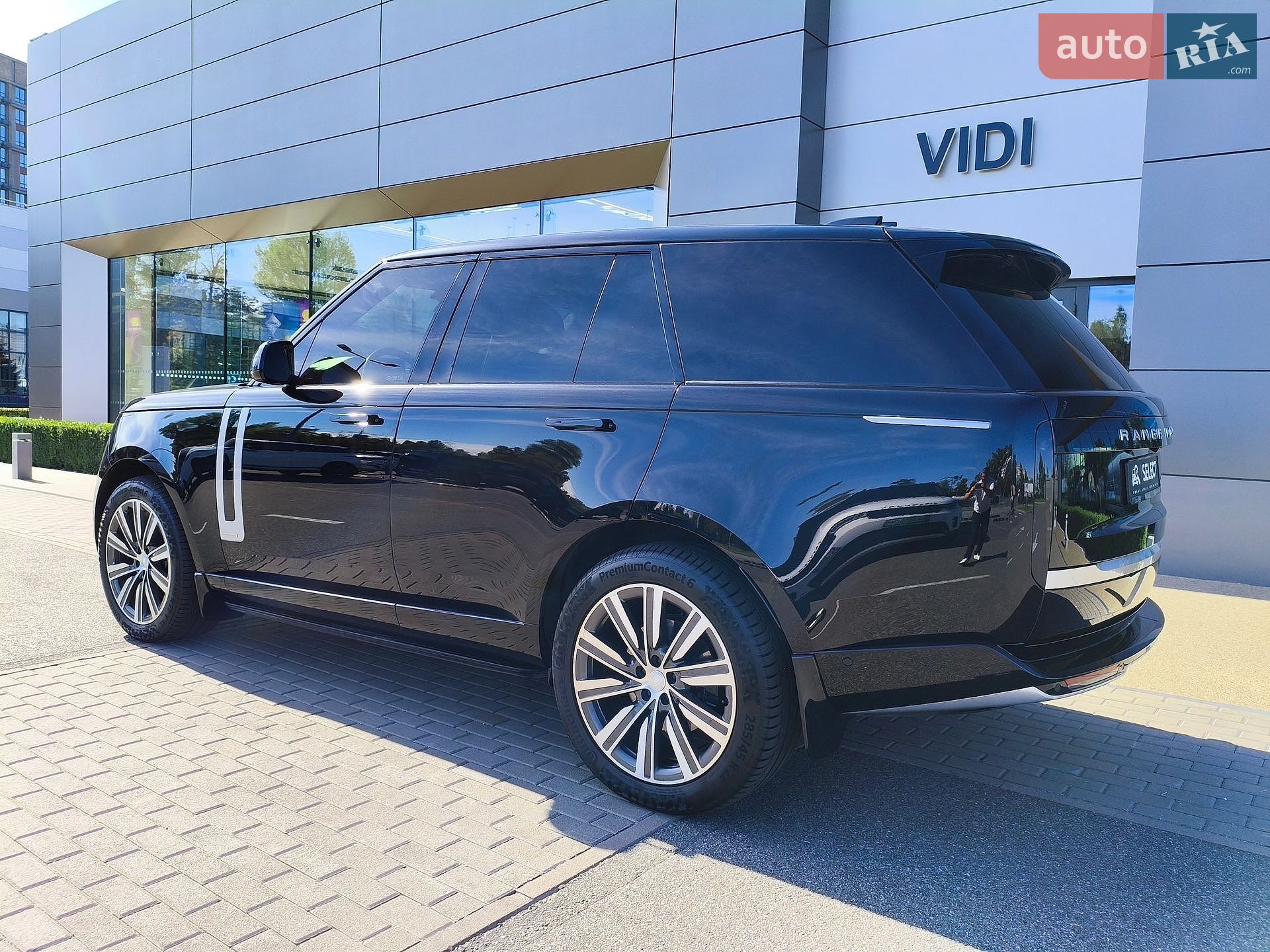 Land Rover Range Rover 2023 VIN SALKA9BW9RA094925 фото оголошення 5 з 81
