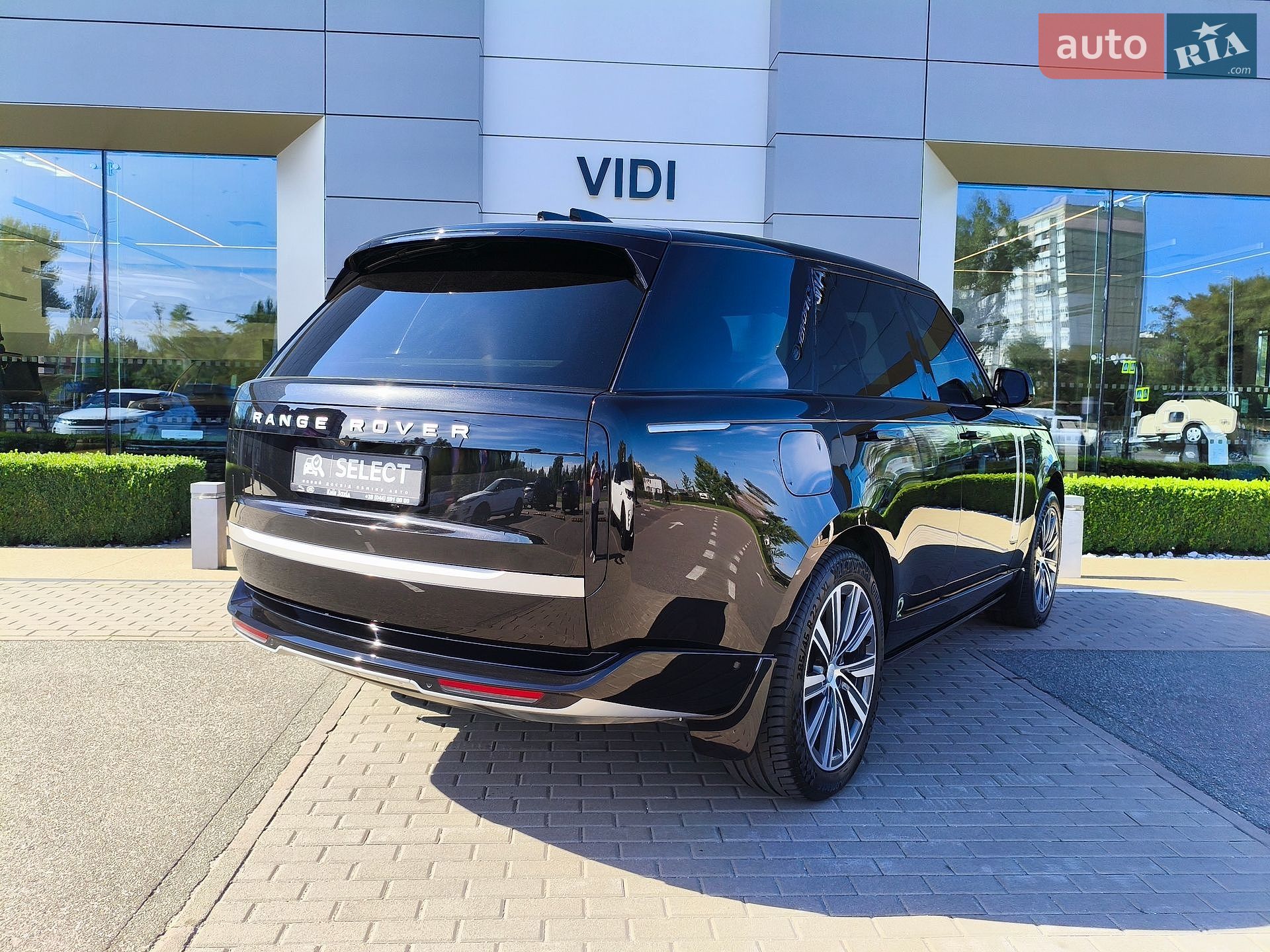 Land Rover Range Rover 2023 VIN SALKA9BW9RA094925 фото оголошення 28 з 81