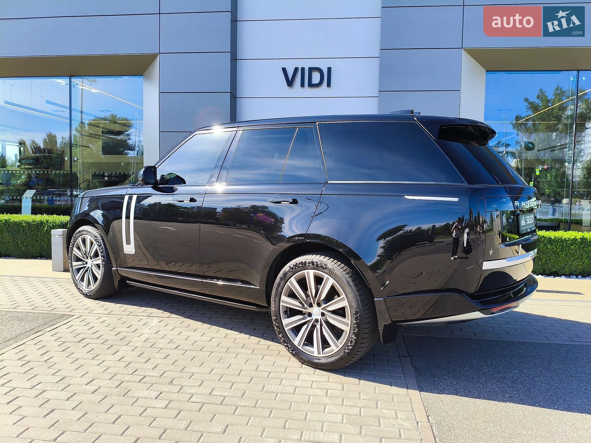 Land Rover Range Rover 2023 VIN SALKA9BW9RA094925 фото оголошення 37 з 81