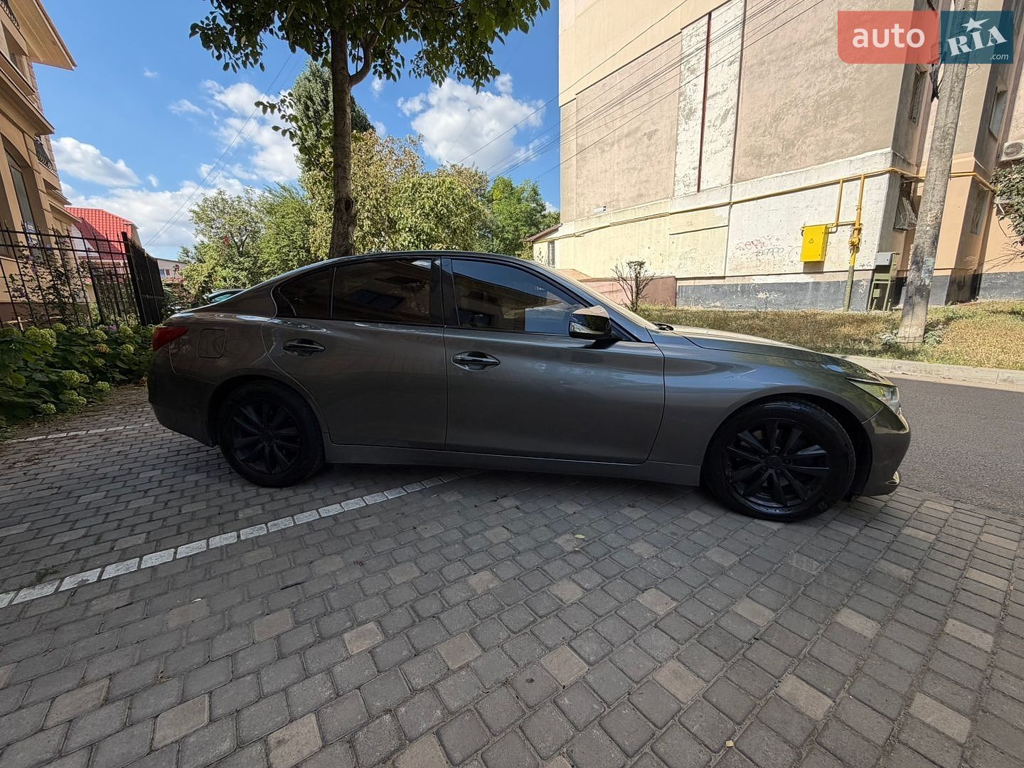 Infiniti Q50 2015 VIN JN1BDAV37U0204256 фото оголошення 3 з 15