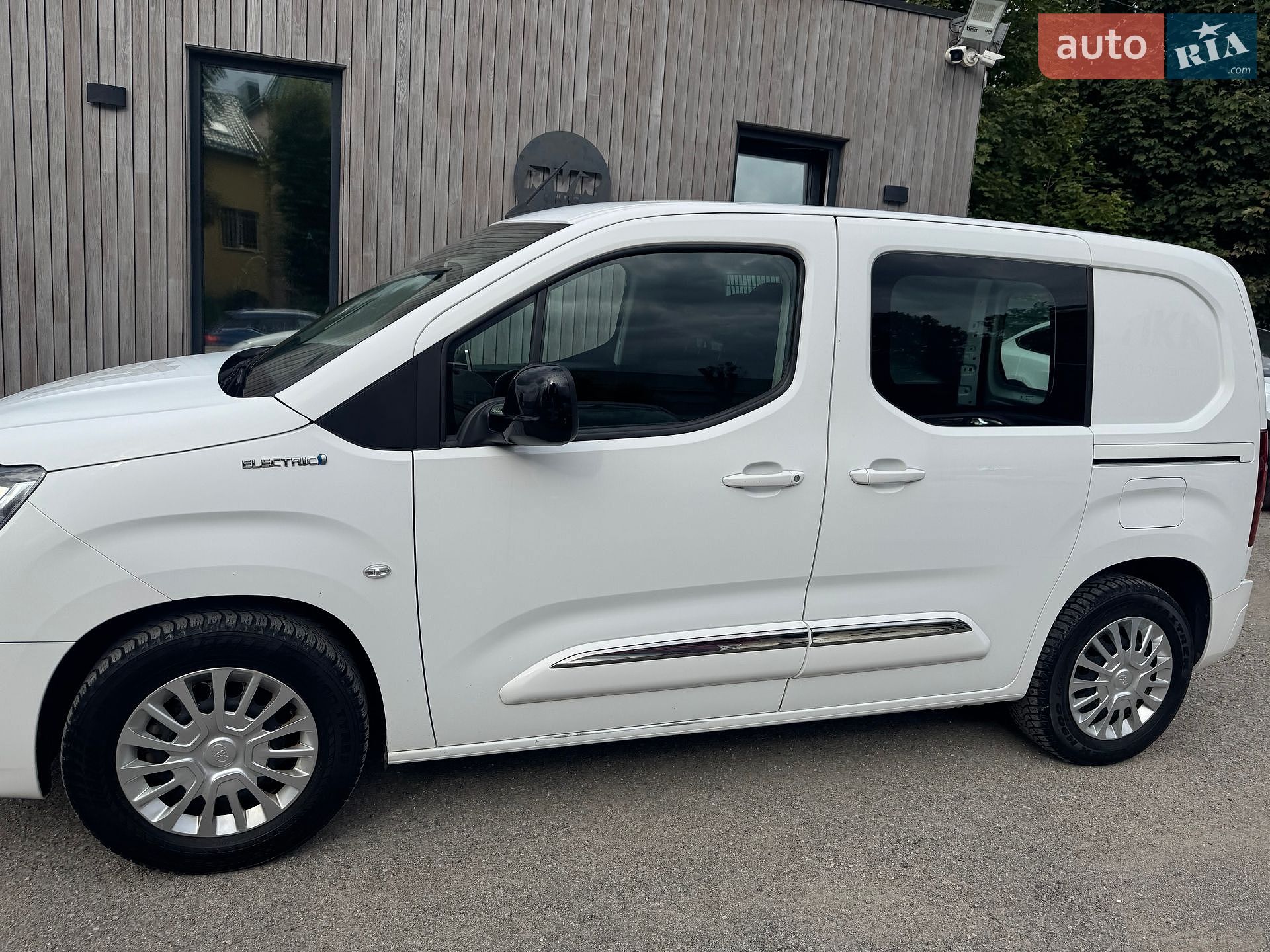 Toyota Proace City 2021 VIN YAREAZKXZGJ973935 фото оголошення 4 з 29