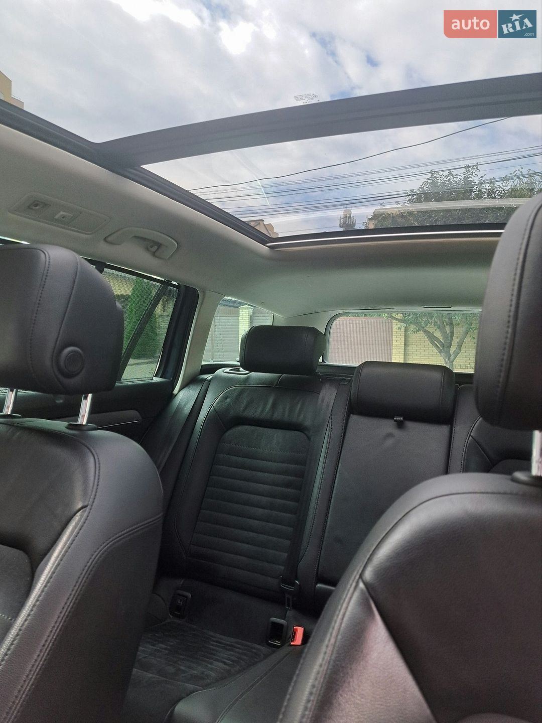 Volkswagen Passat 2015 VIN WVWZZZ3CZFE472305 фото оголошення 16 з 33