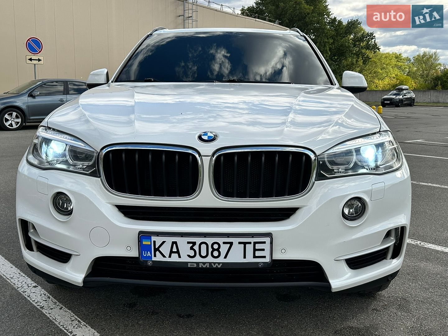 BMW X5 2018 VIN WBALS010100Y31798 фото оголошення 8 з 51