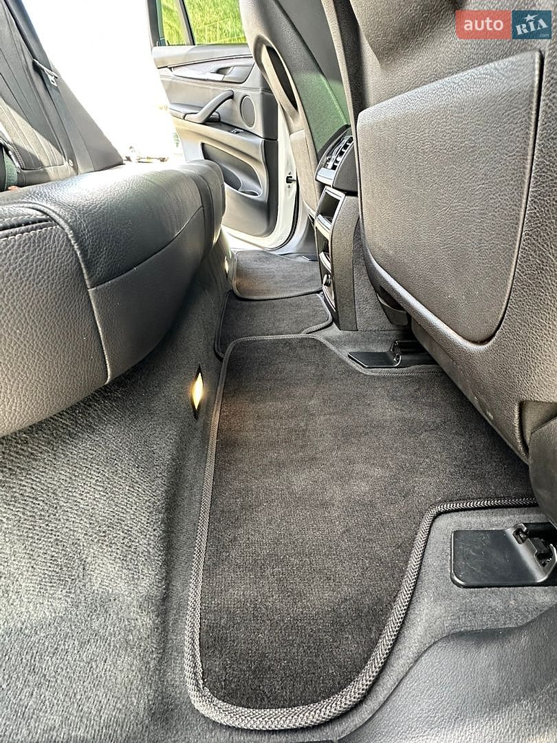 BMW X5 2018 VIN WBALS010100Y31798 фото оголошення 30 з 51
