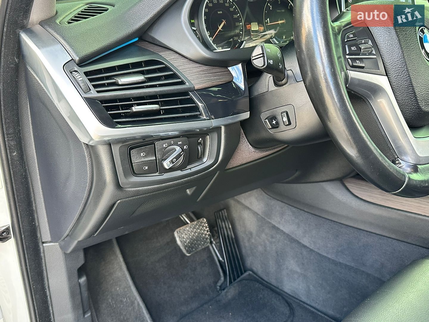 BMW X5 2018 VIN WBALS010100Y31798 фото оголошення 32 з 51