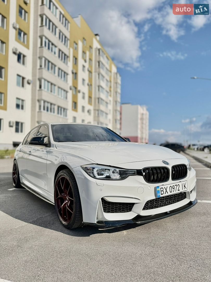 BMW 3 Series 2013 VIN WBA3A5C59DF602300 фото оголошення 2 з 27