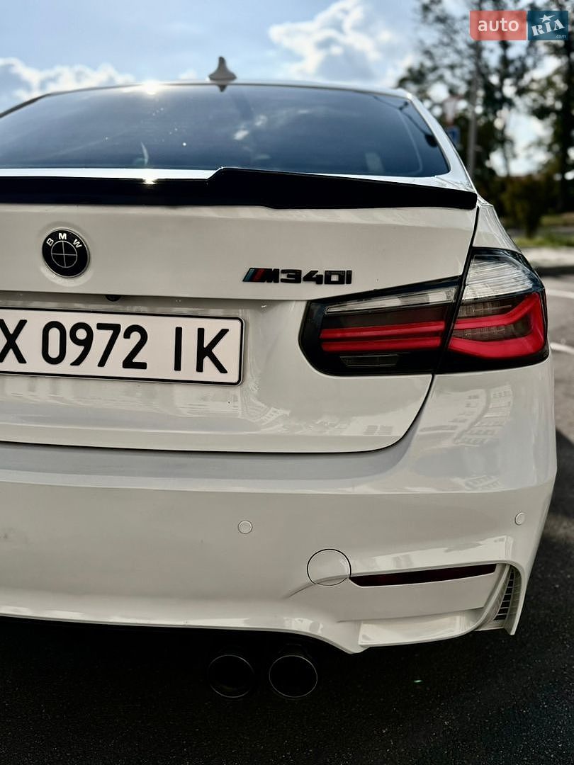 BMW 3 Series 2013 VIN WBA3A5C59DF602300 фото оголошення 16 з 27