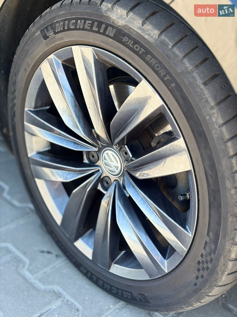 Volkswagen Arteon 2018 VIN WVWZZZ3HZJE527096 фото оголошення 31 з 37