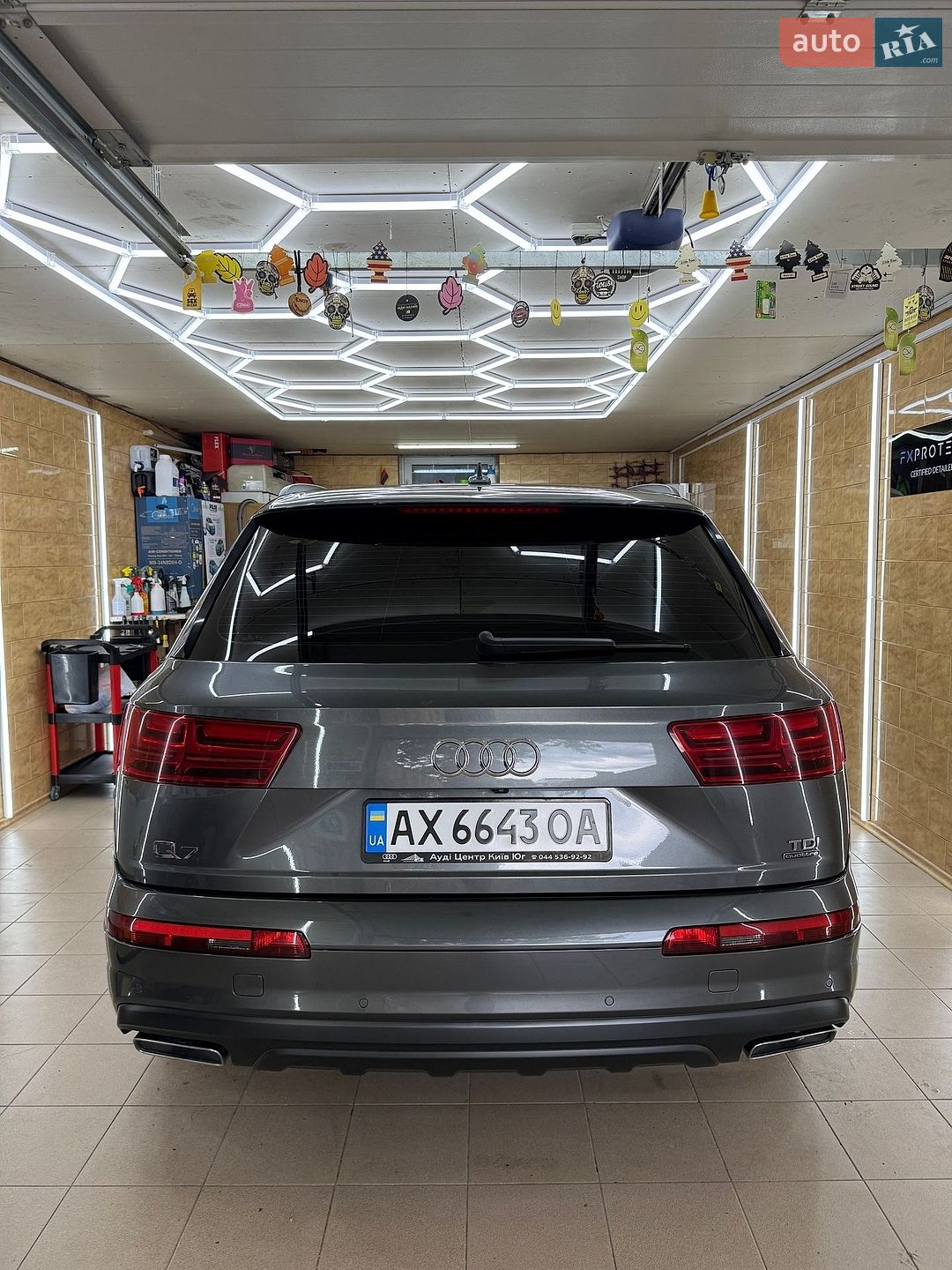 Audi Q7 2018 VIN WAUZZZ4M5JD058272 фото оголошення 4 з 15