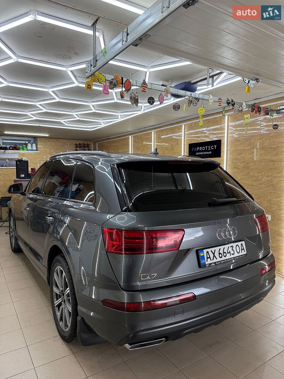 Audi Q7 2018 VIN WAUZZZ4M5JD058272 фото оголошення 3 з 15