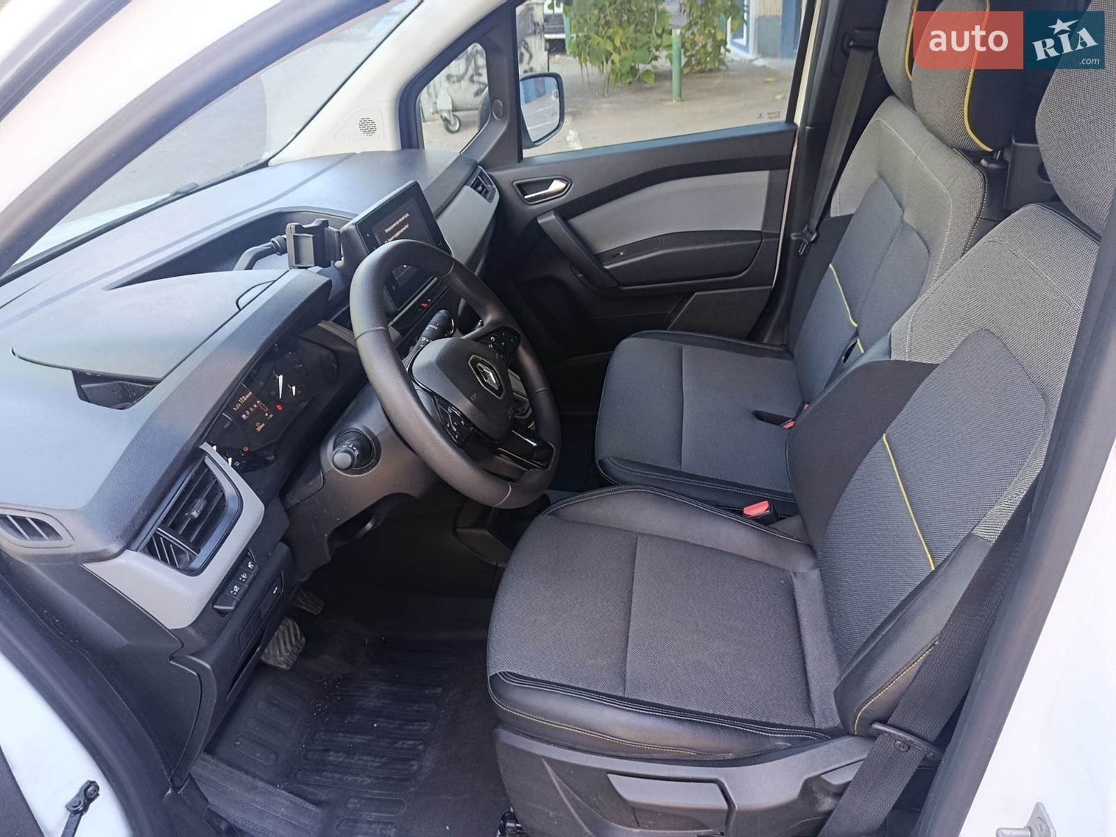 Renault Kangoo 2022 VIN VF1RFK00470150087 фото оголошення 22 з 39
