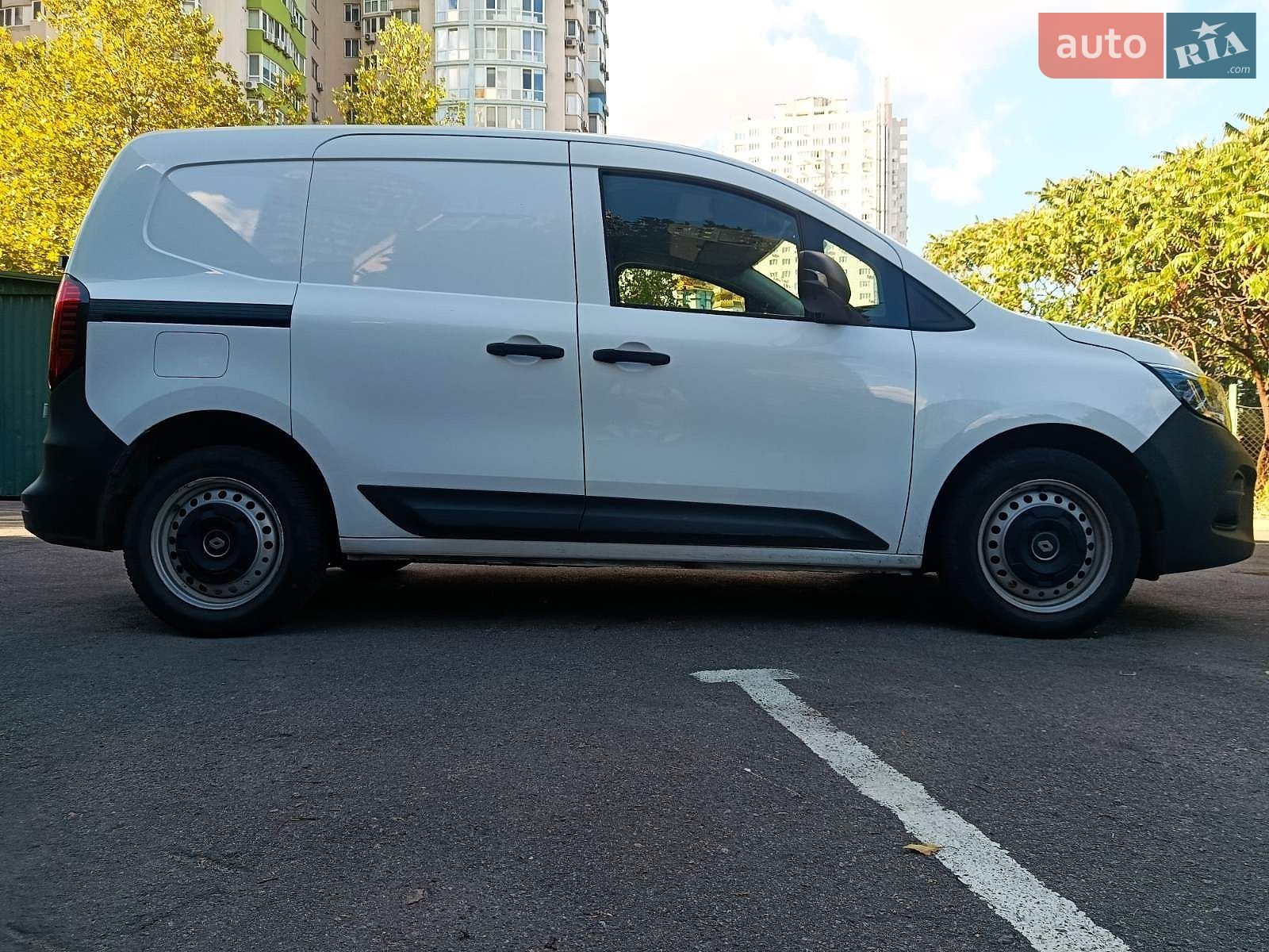 Renault Kangoo 2022 VIN VF1RFK00470150087 фото оголошення 9 з 39